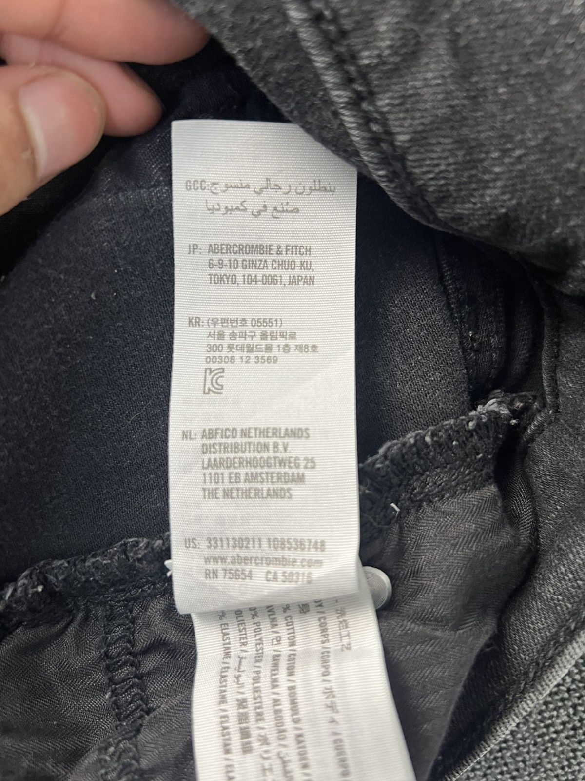 Hollister Hollister men's slim-fit jeans washed black denim. Size US 38 / EU 54 - 6 Thumbnail