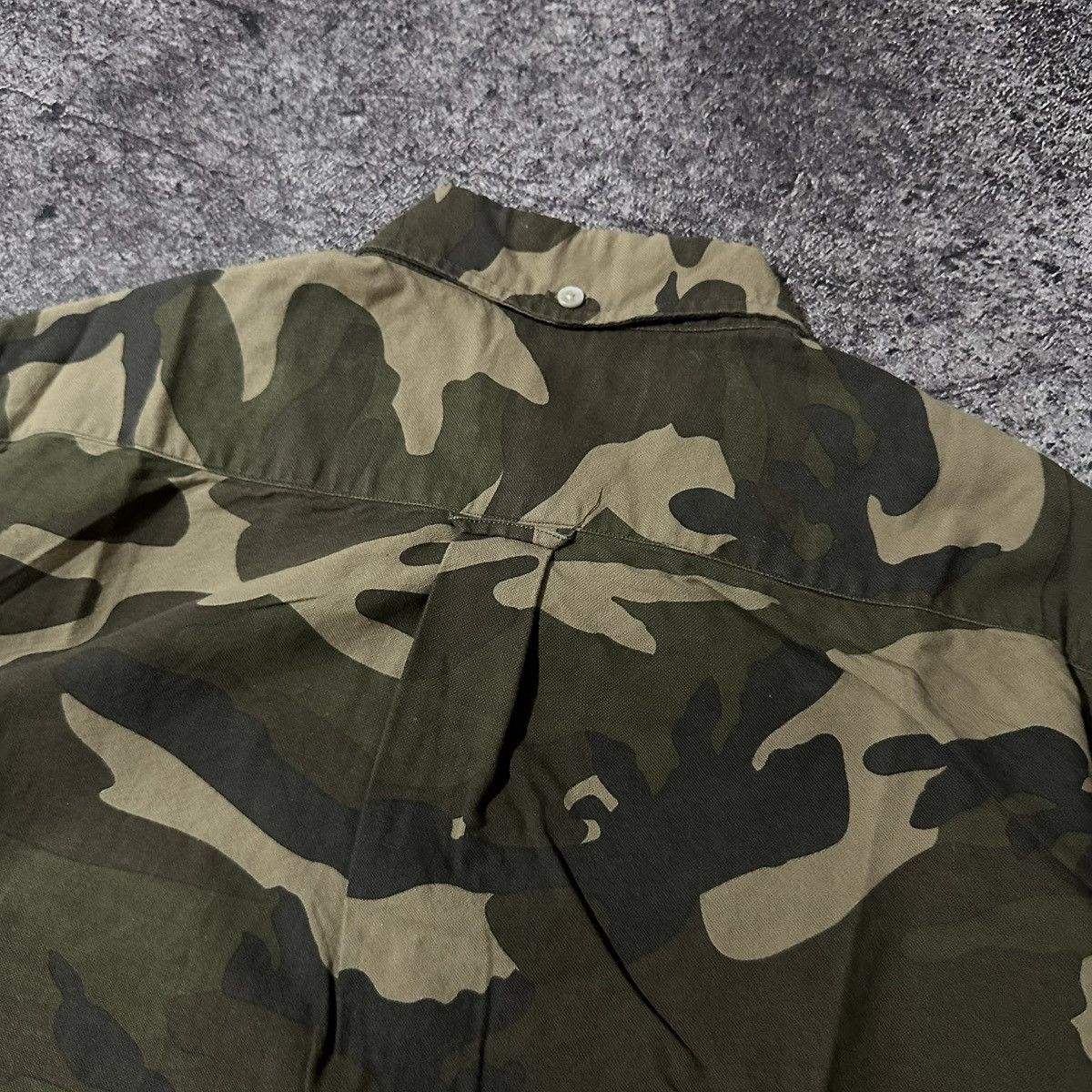 Beams Japan Beams Military Camo Button Up Long Shirt Size US S / EU 44-46 / 1 - 6 Thumbnail