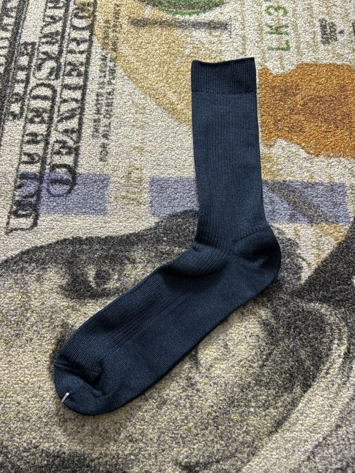 Uniqlo Uniqlo Dress Socks Size ONE SIZE - 1 Thumbnail