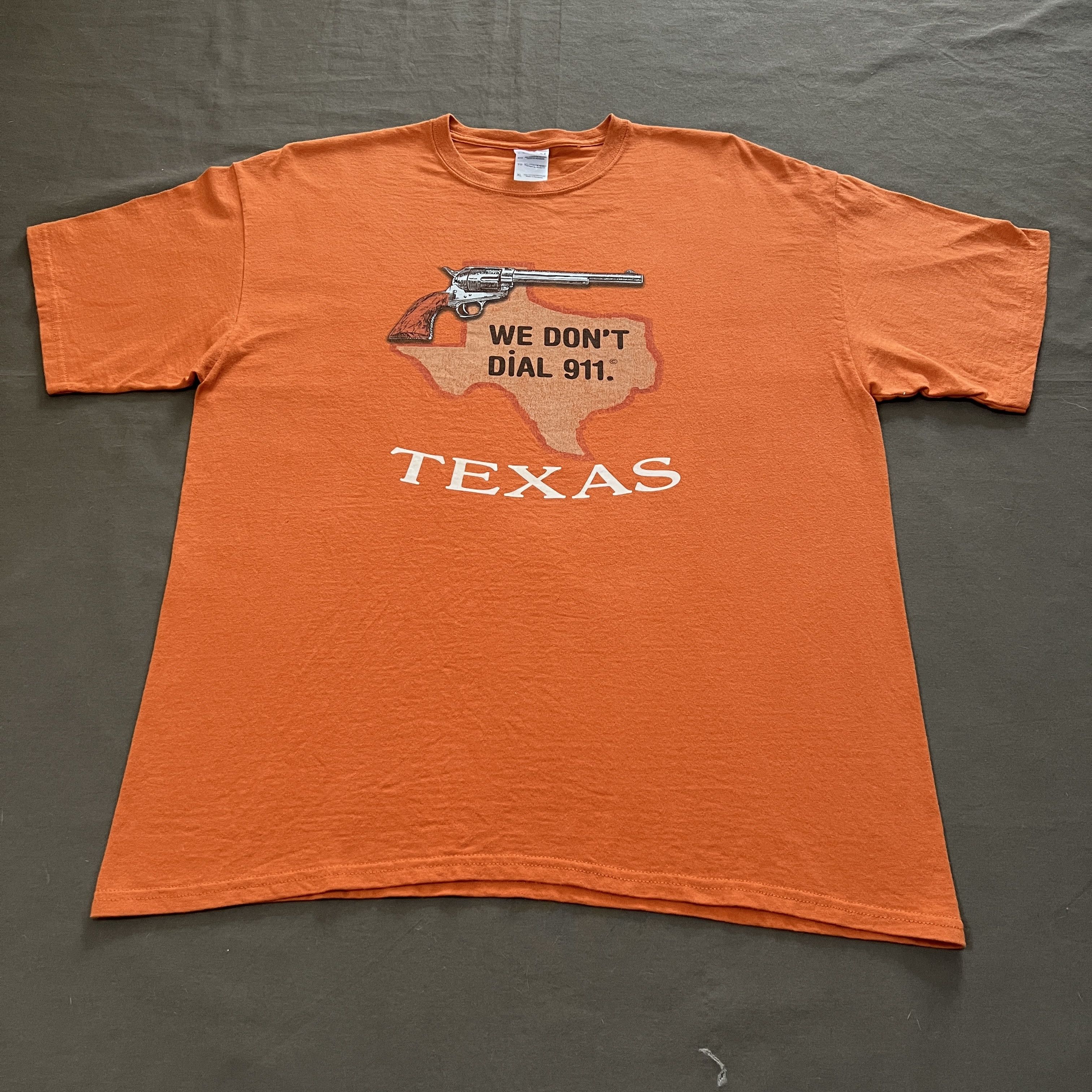 Vintage Vintage Y2K We Don't Dial 911 Tee XL Gun Size US XL / EU 56 / 4 - 2 Thumbnail