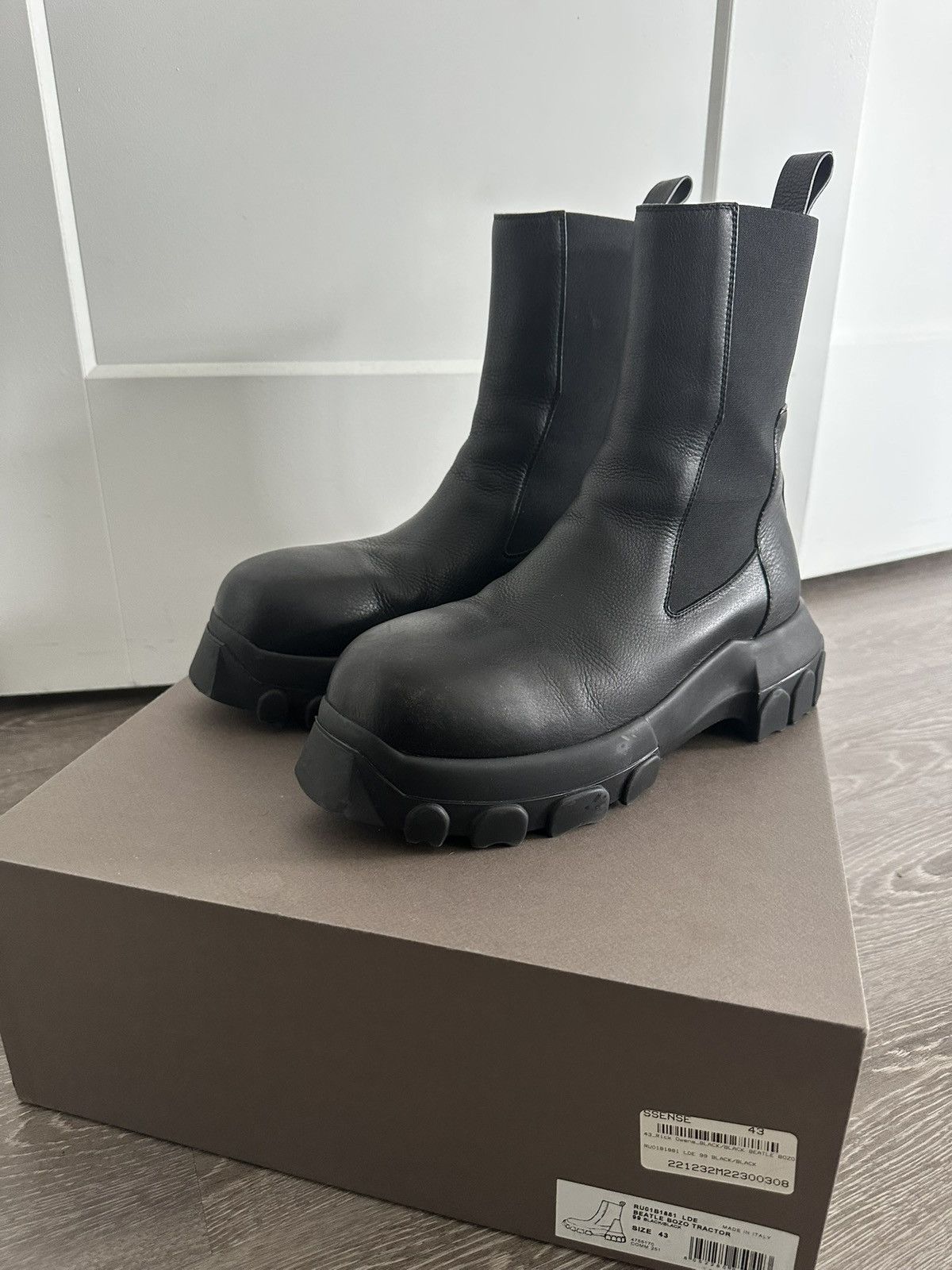 Rick Owens Rick Owen Beatle Bozo Tractor Boots size 43 | Grailed