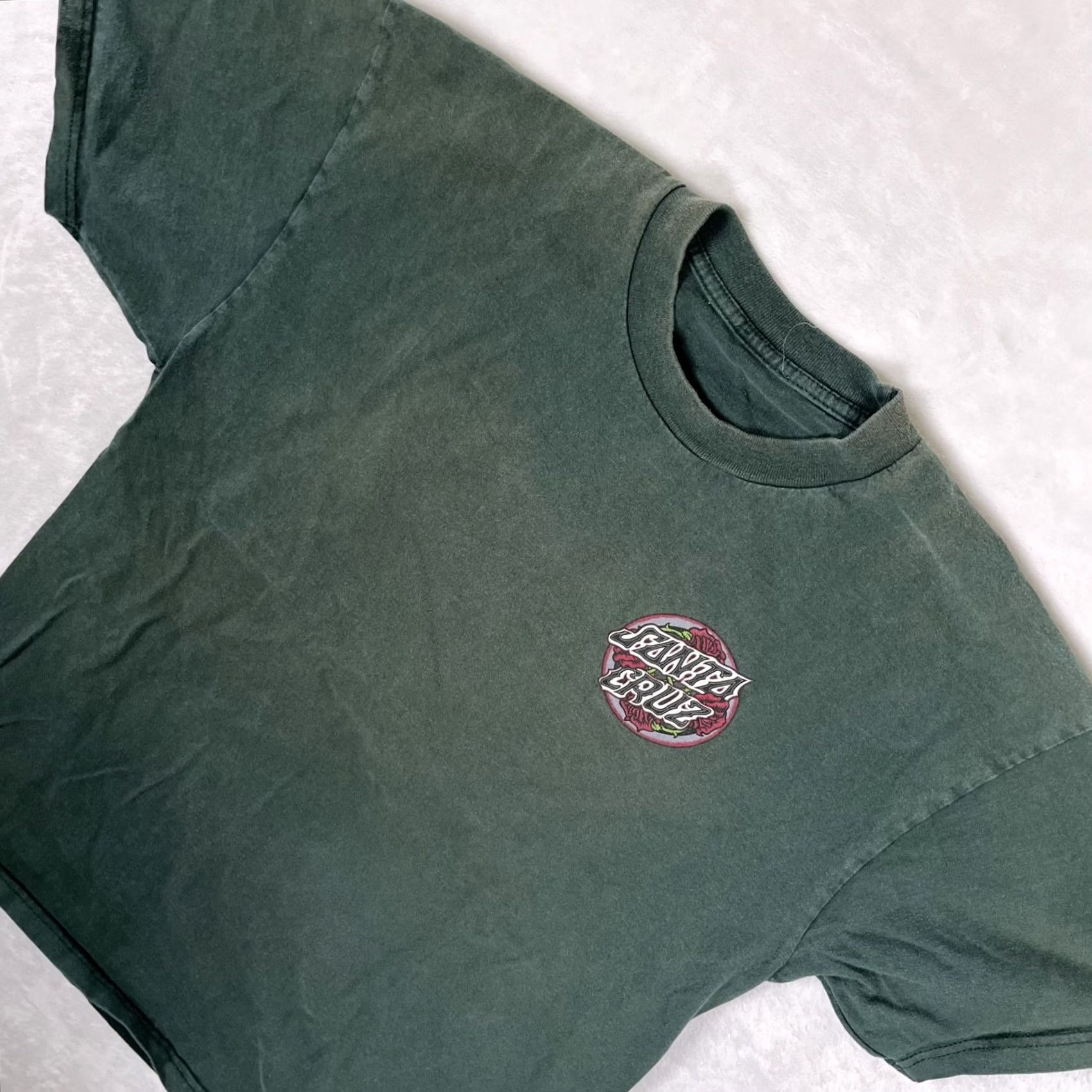 Vintage VINTAGE Santa Cruz T-Shirt Short Sleeve Crew Neck Green Logo 90s Sun Faded Size M Men Ladies? Size US M / EU 48-50 / 2 - 4 Thumbnail