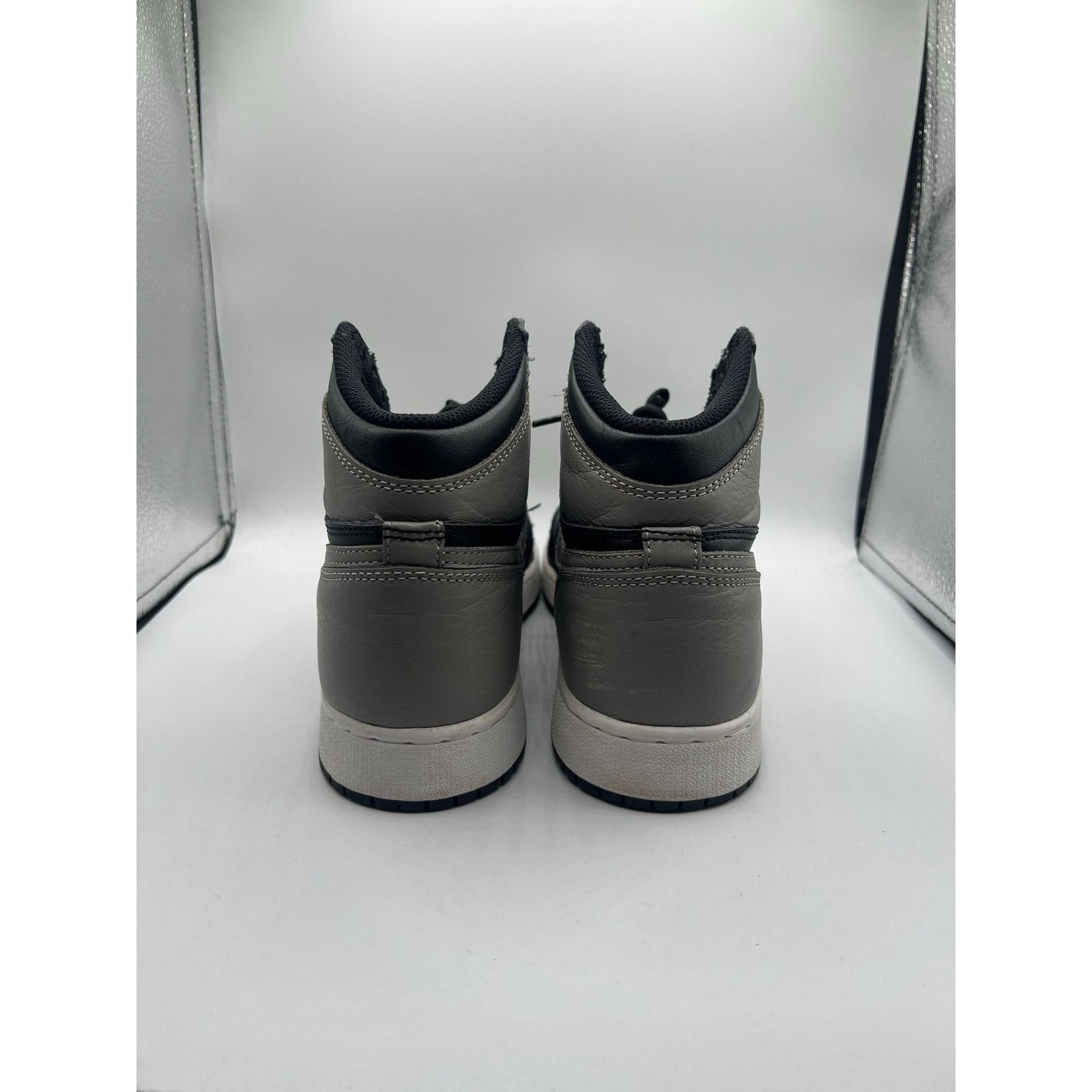 Jordan Brand Air Jordan 1 Retro High OG GS “Shadow” 2018 size 7y Size US 8.5 / IT 38.5 - 3 Thumbnail