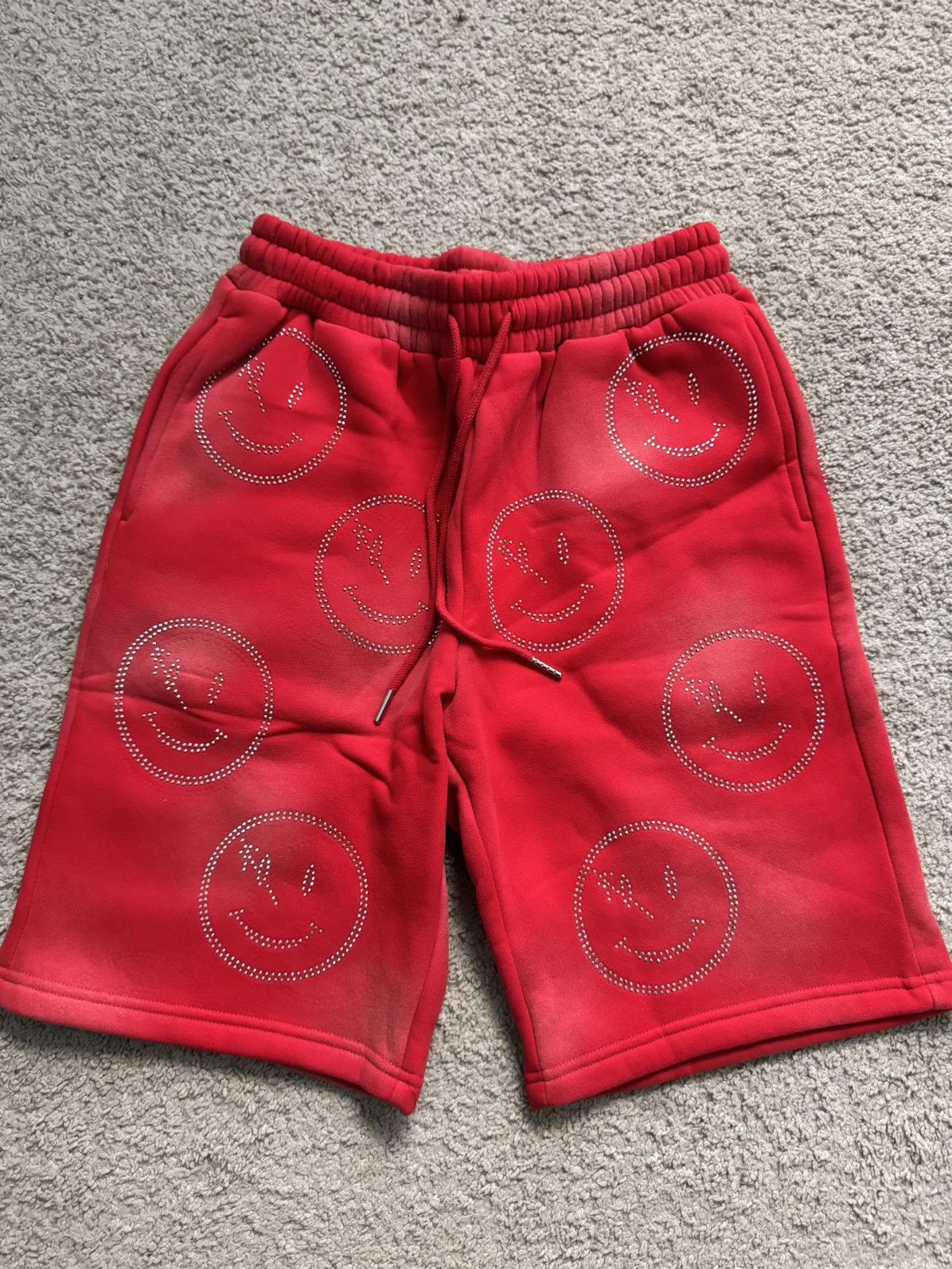 RETROVERT Retrovert Smiley Shorts Size US 32 / EU 48 - 1 Thumbnail