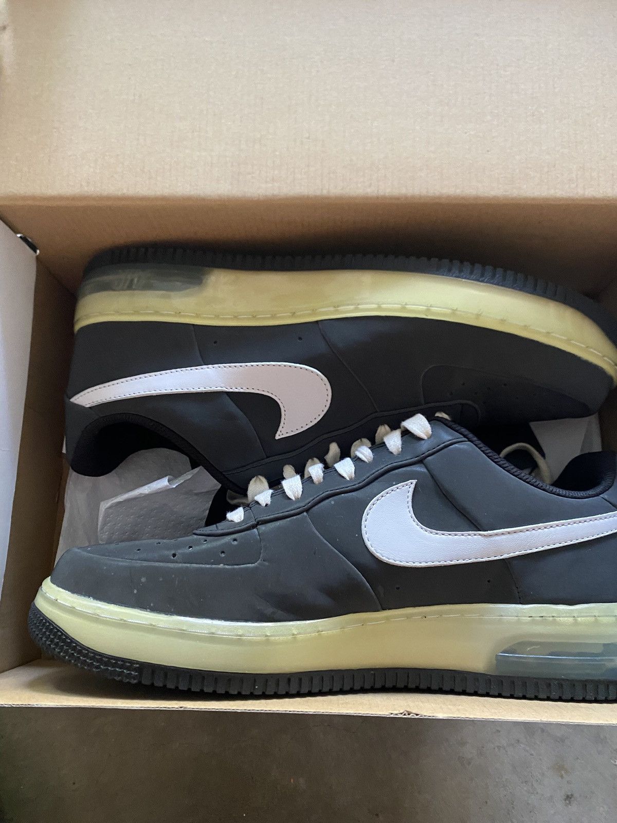 Nike RARE Nike Air Force 1 Size US 10.5 / EU 43-44 - 3 Thumbnail