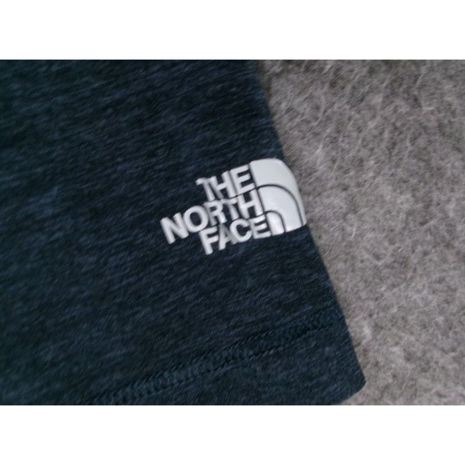 The North Face The North Face Shirt Mens S FlashDry Pocket Short Sleeve Navy Striped Tee Size US S / EU 44-46 / 1 - 4 Thumbnail