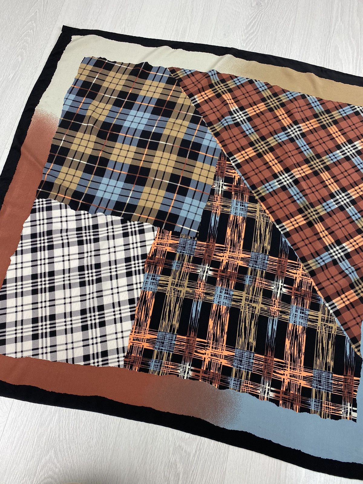 Missoni Vintage Missoni Foulard Silk Scarf like YSL Versace Size ONE SIZE - 2 Thumbnail