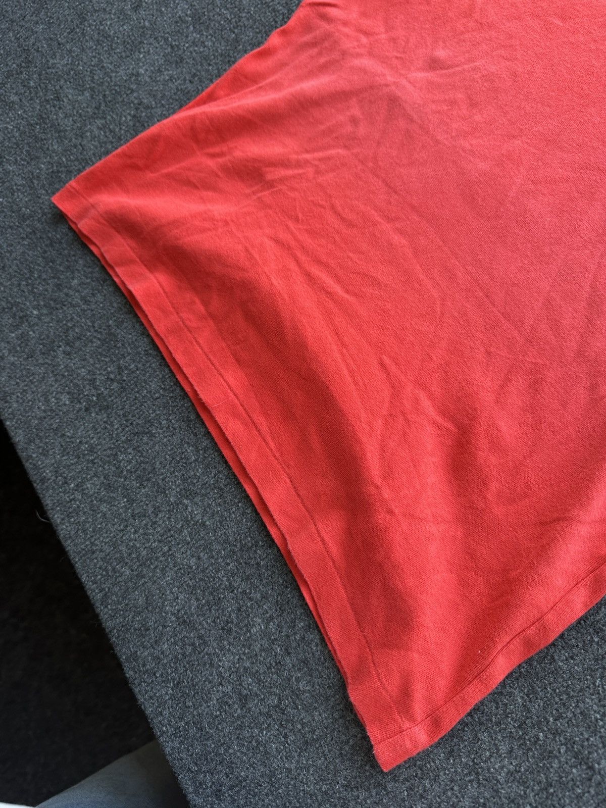 A.P.C. RARE MADE IN JAPAN 🚨 APC WOMEN RED SOFT TEE Size S / US 4 / IT 40 - 3 Thumbnail