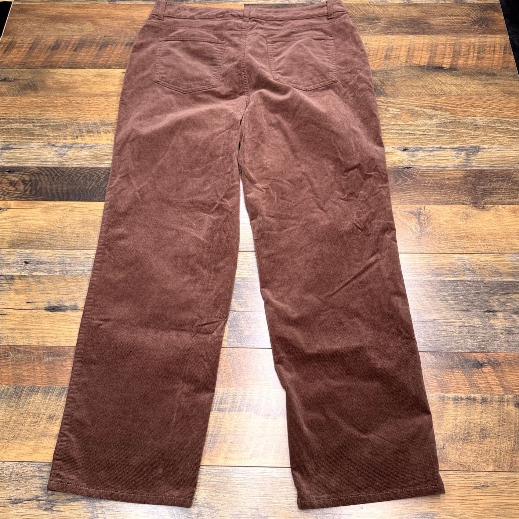 Talbots Talbots Corduroy Straight Jeans Womens 16 Brown High Rise Stretch Jeans Regular 5-Pocket Solid Brown Modern Buttons Belt Loops Inseam 29in Size 38" / US 16 / IT 52 - 3 Thumbnail