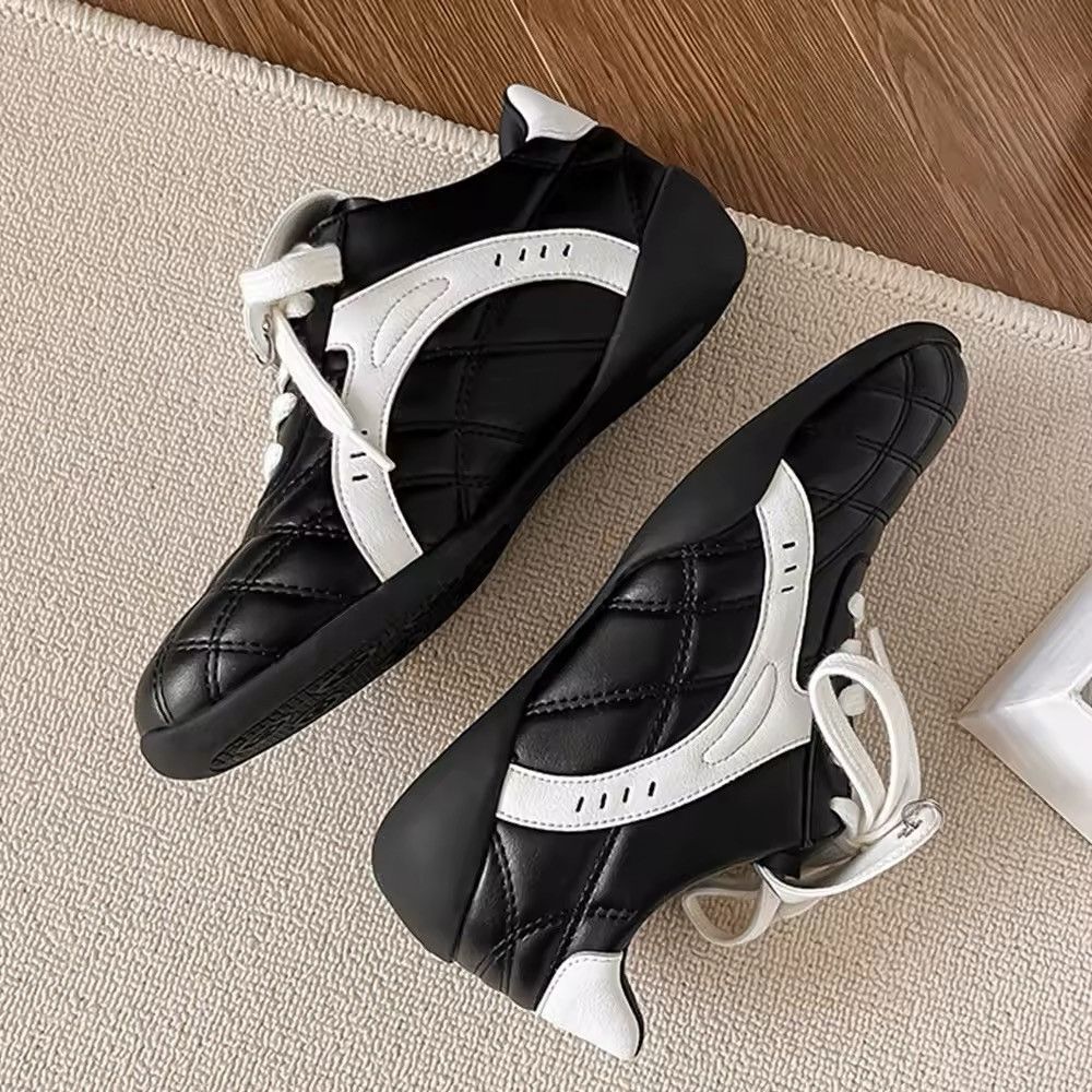 Other Streetwear Black White Football Style Sneakers Unisex Shoes Size US 7 / IT 37 - 5 Thumbnail