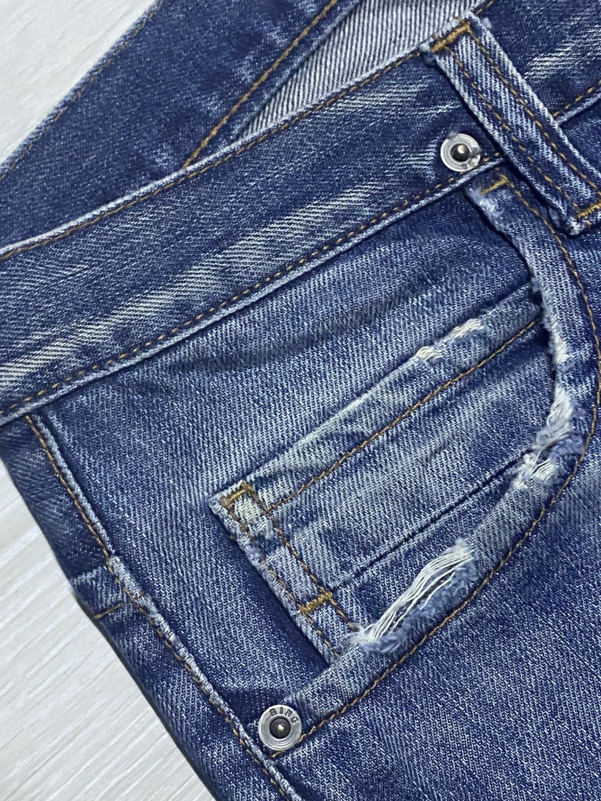 Ring Milano Vintage Ring Milano Blue Wash Distressed Skinny Jeans Size US 31 - 9 Thumbnail