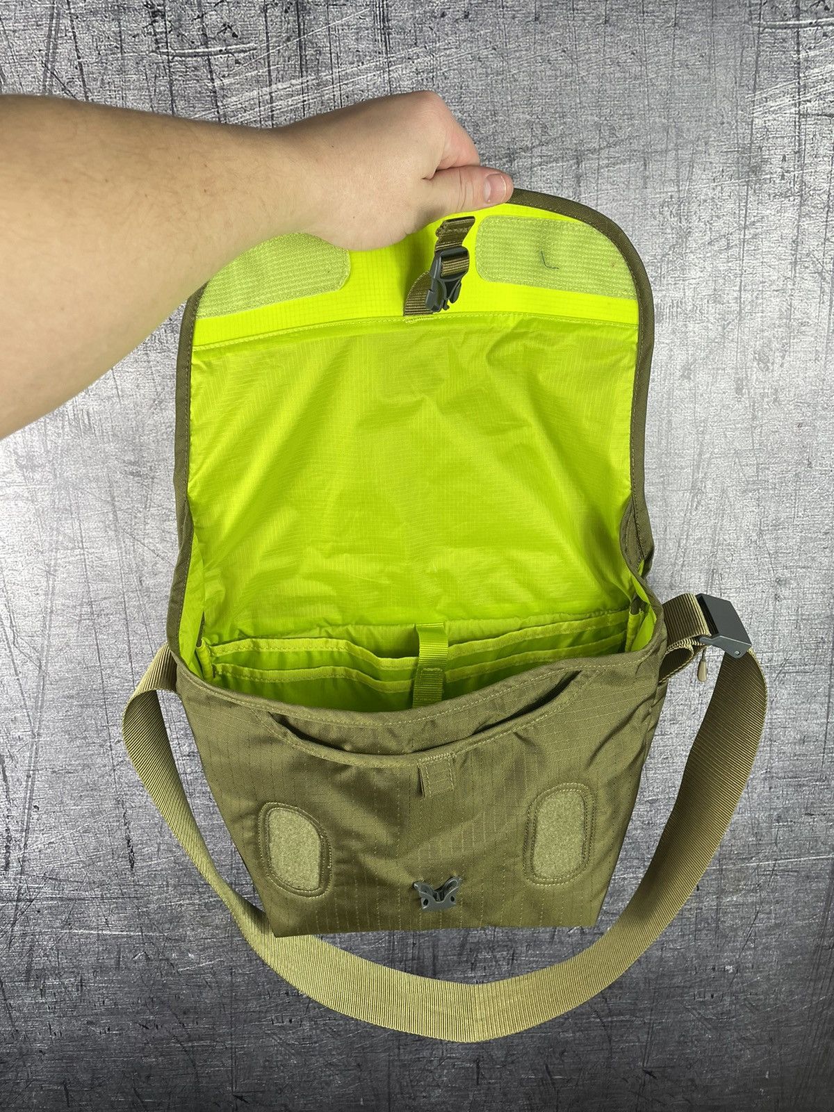 Montbell MONTBELL BERNINA FLAP SHOULDER BAG Size ONE SIZE - 17 Thumbnail