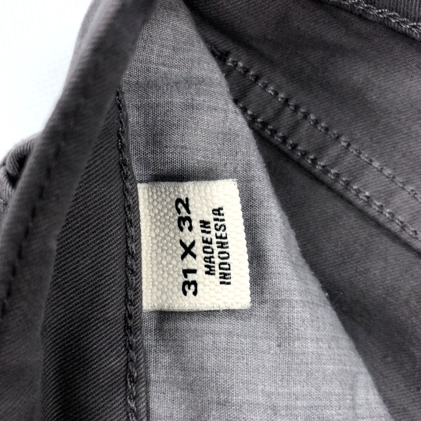 Flint And Tinder Flint and Tinder Men's Slim Fit 365 Pants Gray Size 31x30 Chino Straight Front 5-Pocket Stretch Cotton Spandex Casual Business Casual Casual Mens Size US 31 - 4 Thumbnail