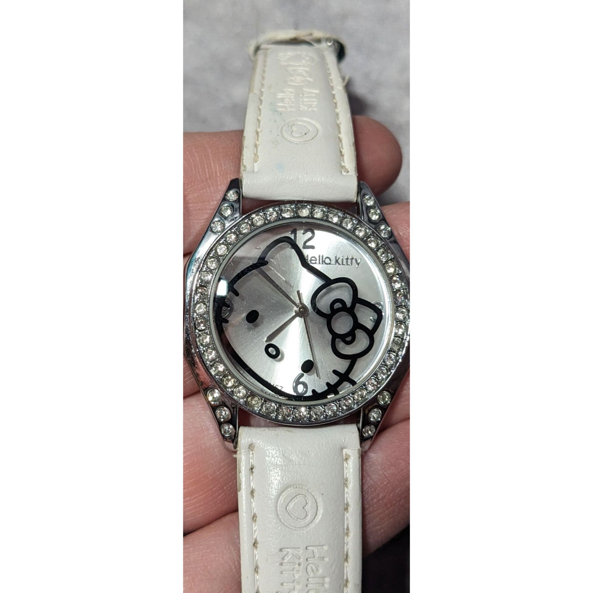Other Hello Kitty White And Silver Tone Rhinestone Analog Watch Size ONE SIZE - 10 Thumbnail