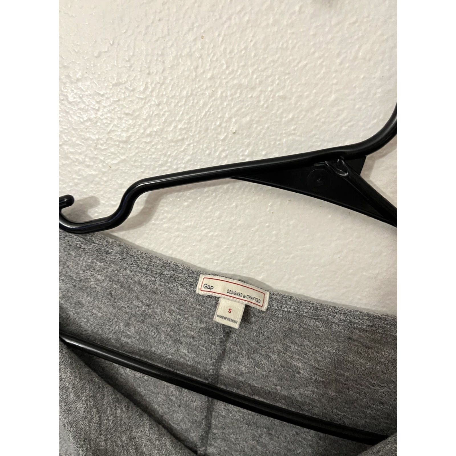 Gap VINTAGE Gap Gray Scoop Neck T-Shirt Women Small Size S / US 4 / IT 40 - 3 Thumbnail