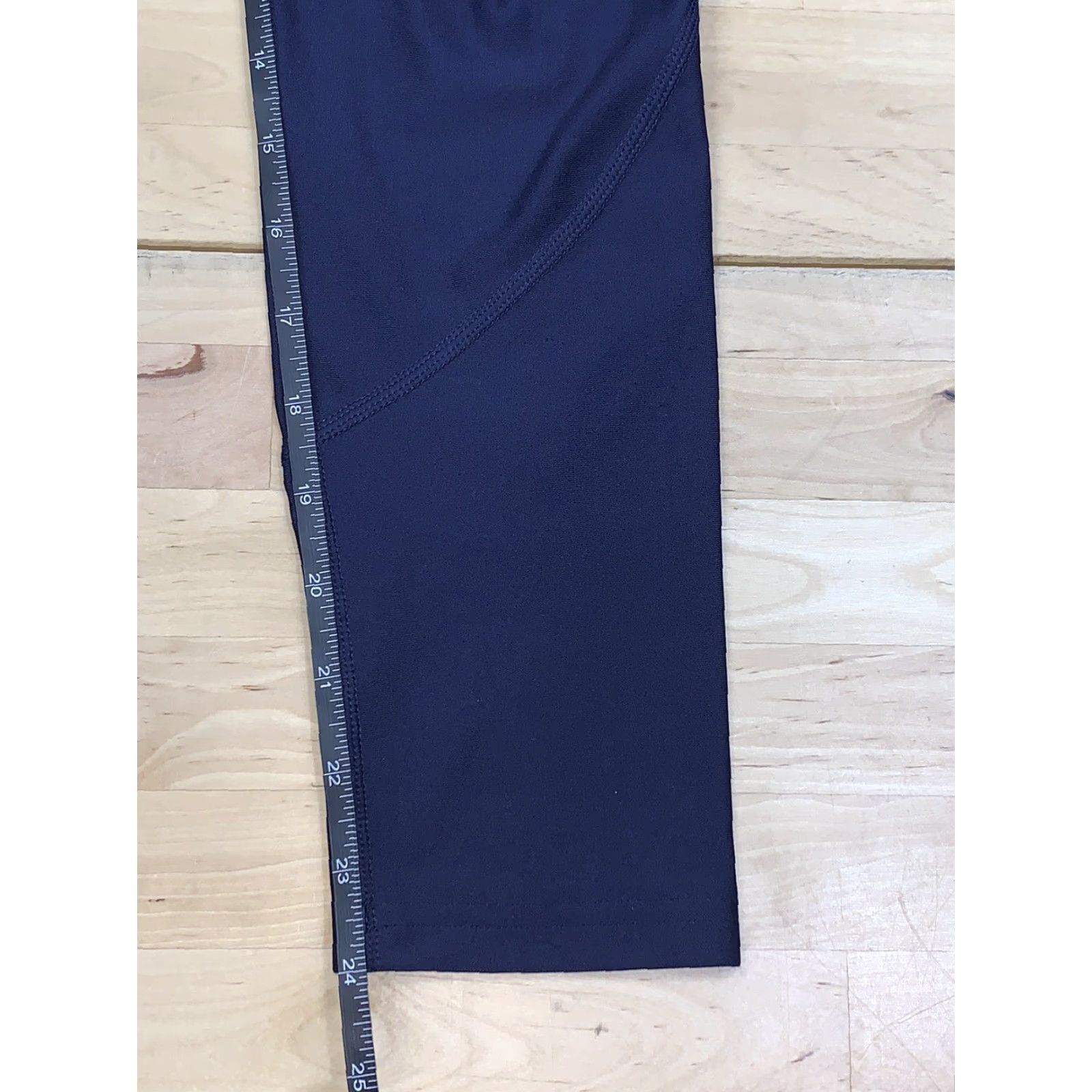 Under Armour Under Armour Heat Gear Womens Legging S Cropped Black Logo Activewear Gym Size 28" / US 6 / IT 42 - 8 Thumbnail
