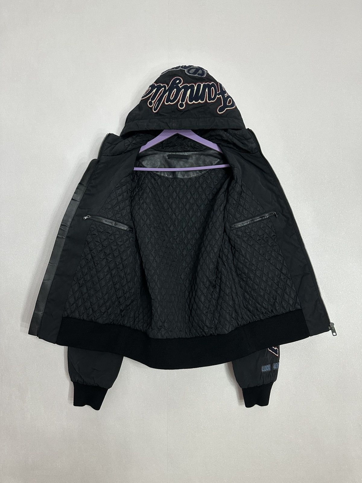 Dolce & Gabbana Dolce Gabbana Famiglia Love Jacket in Black (46 S) Size US S / EU 44-46 / 1 - 6 Thumbnail