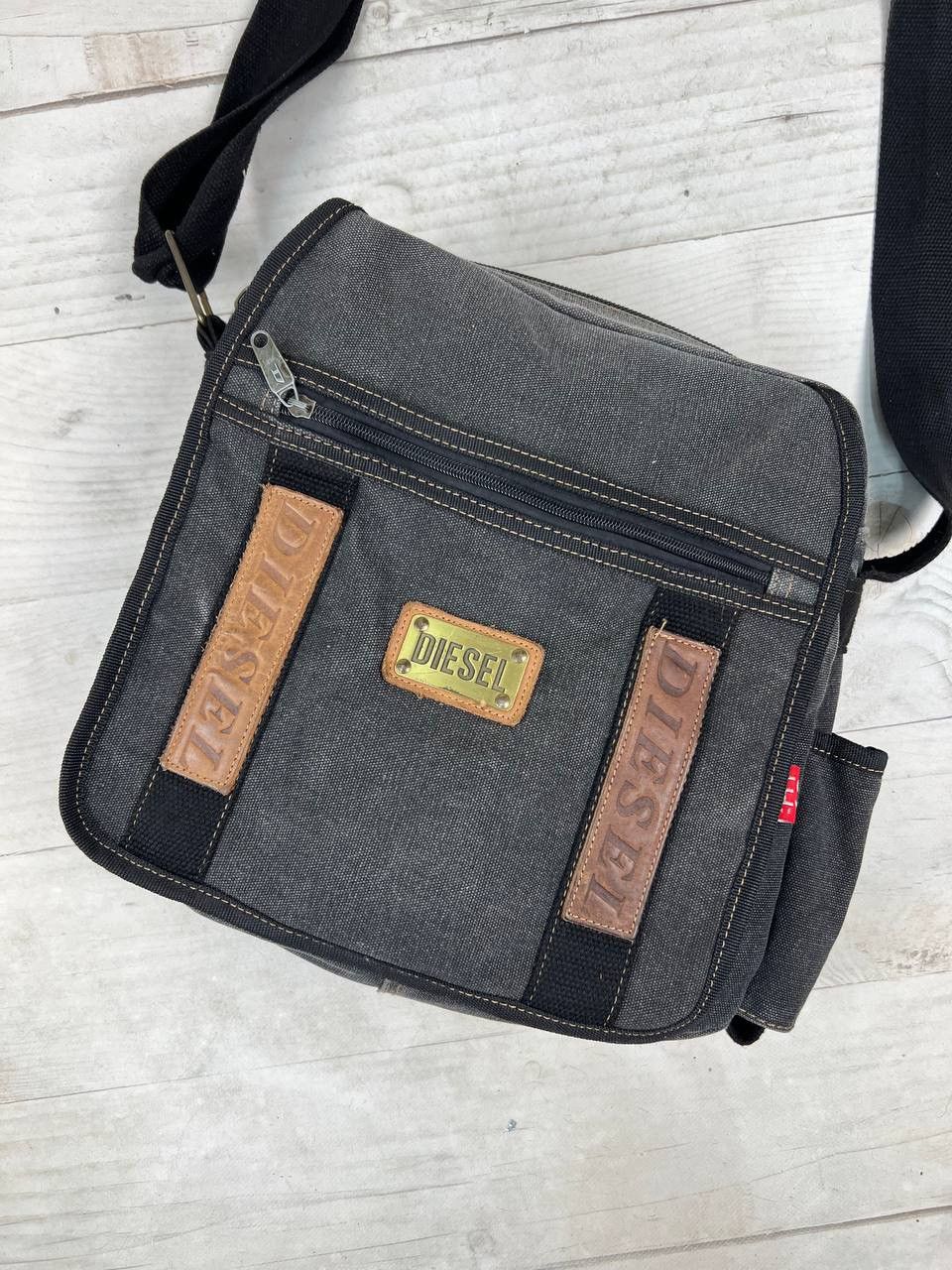 Diesel Vintage Diesel Messenger Shoulders Bag Leather Logo Size ONE SIZE - 3 Thumbnail