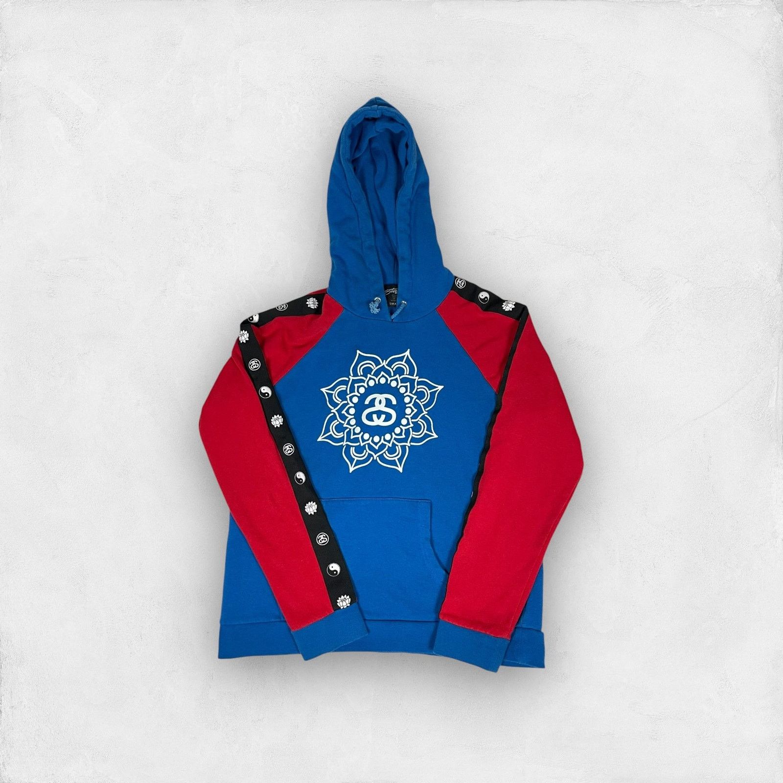 Stussy Stussy Womens Blue Red Pockets Long Sleeve Pullover Hoodie S Size S / US 4 / IT 40 - 1 Thumbnail
