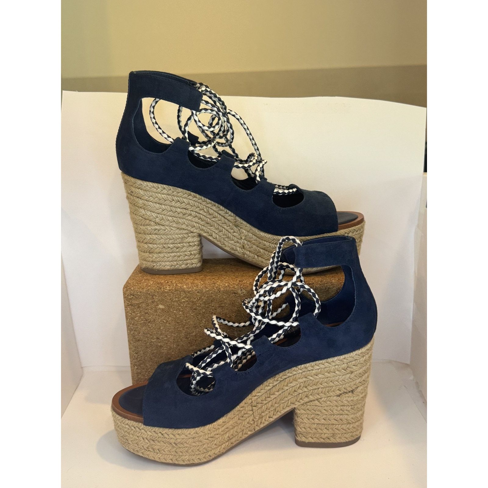 Tory Burch Tory Burch Womens Size 7 Platform Wedge Lace Up Sandals Size US 5 / IT 35 - 2 Thumbnail