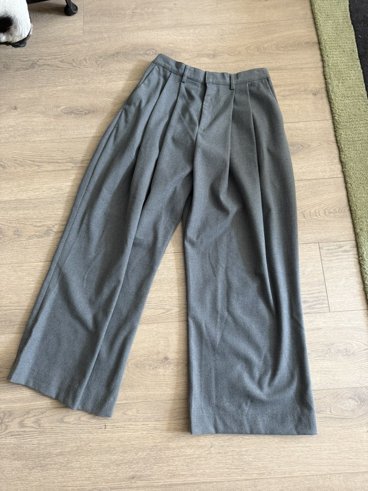 Other Estudio Niksen Pintuck Maxi Trouser Size US 34 / EU 50 - 1 Thumbnail