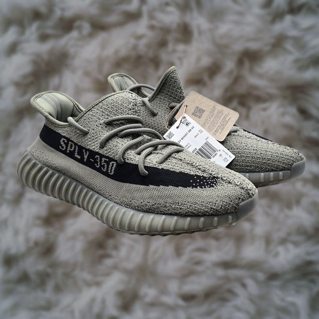 Adidas Adidas Yeezy Boost 350 V2 Shoes Mens Size 10 Gray Granite Low Top Sneaker HQ2059 Size US M / EU 48-50 / 2 - 1 Thumbnail