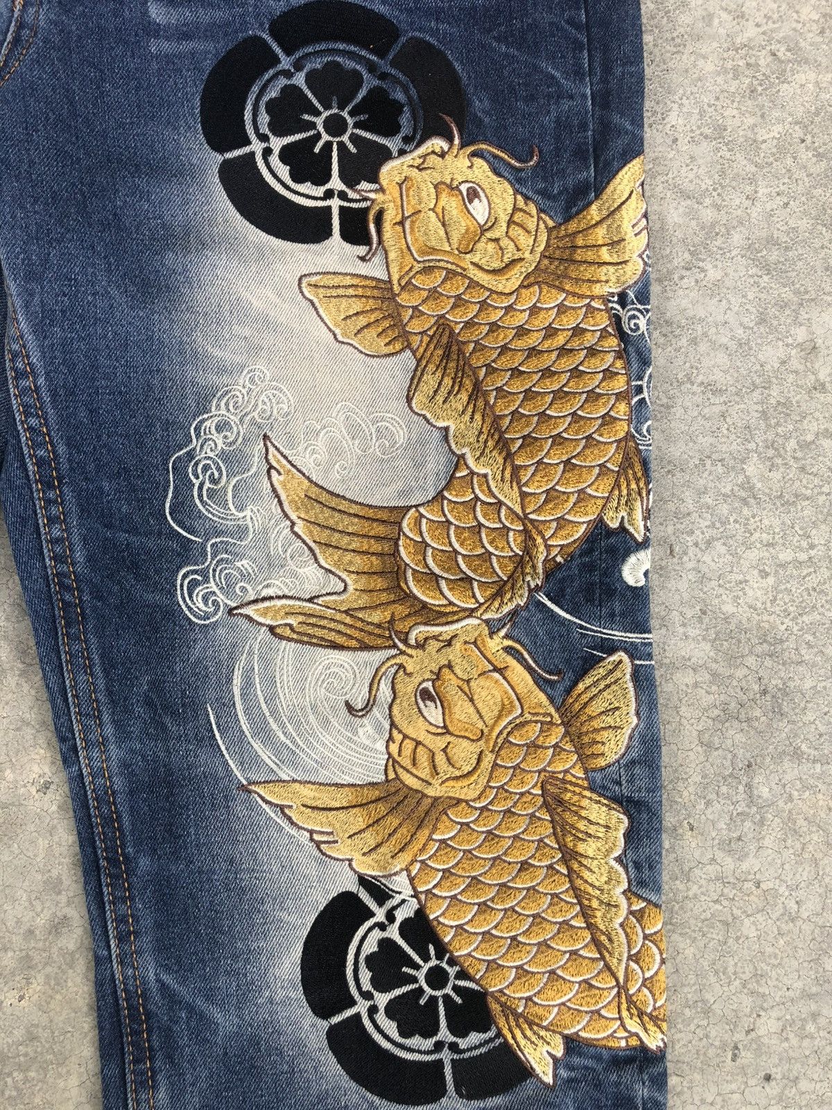 Japanese Brand Fugutaiten Embroidered Jeans Distressed Jeans Size US 33 - 14 Thumbnail