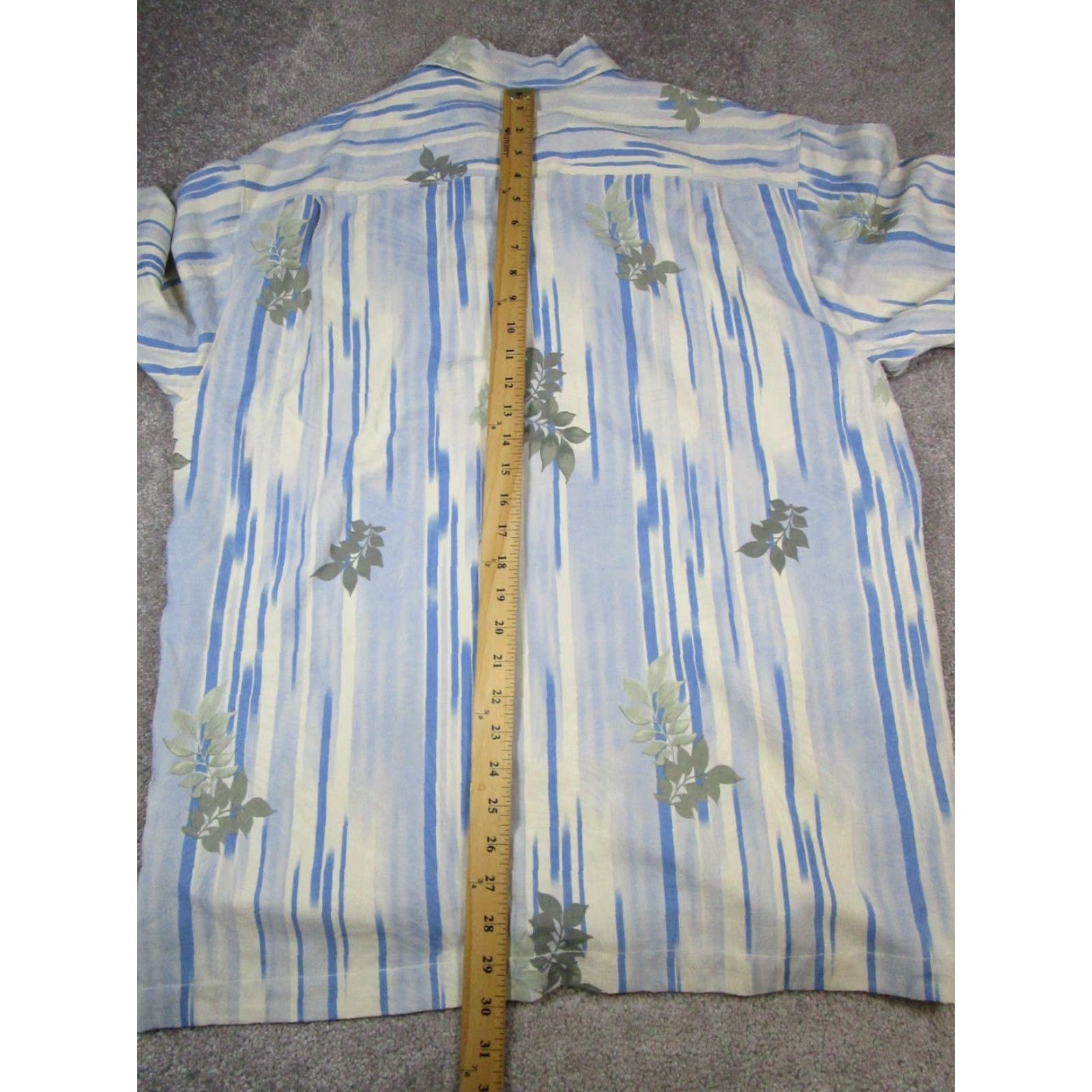 Tommy Bahama VINTAGE Tommy Bahama Shirt Mens Large Blue Beige Silk Button Up Size US L / EU 52-54 / 3 - 7 Thumbnail