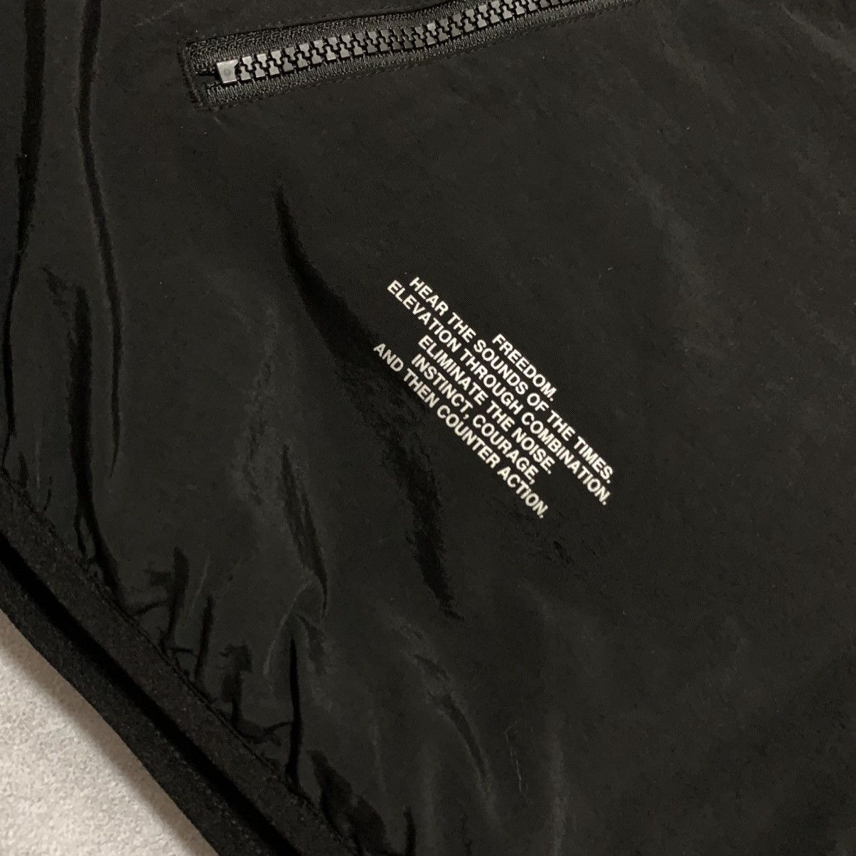 GU × Undercover GU x Undercover Fleece Jacket Size US XL / EU 56 / 4 - 4 Thumbnail