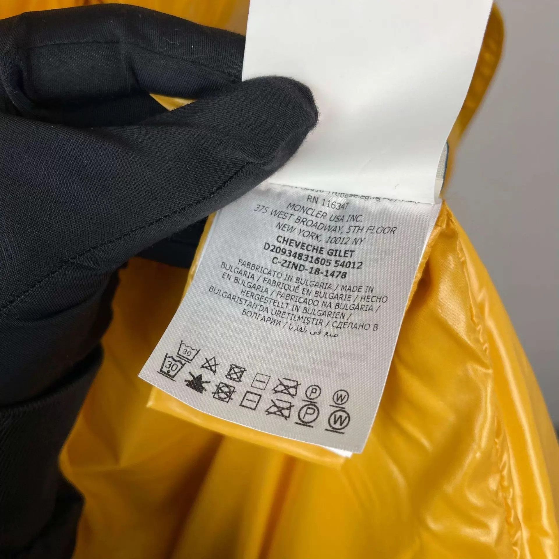 Moncler Moncler longline yellow down vest size 0 Size XS / US 0-2 / IT 36-38 - 5 Thumbnail