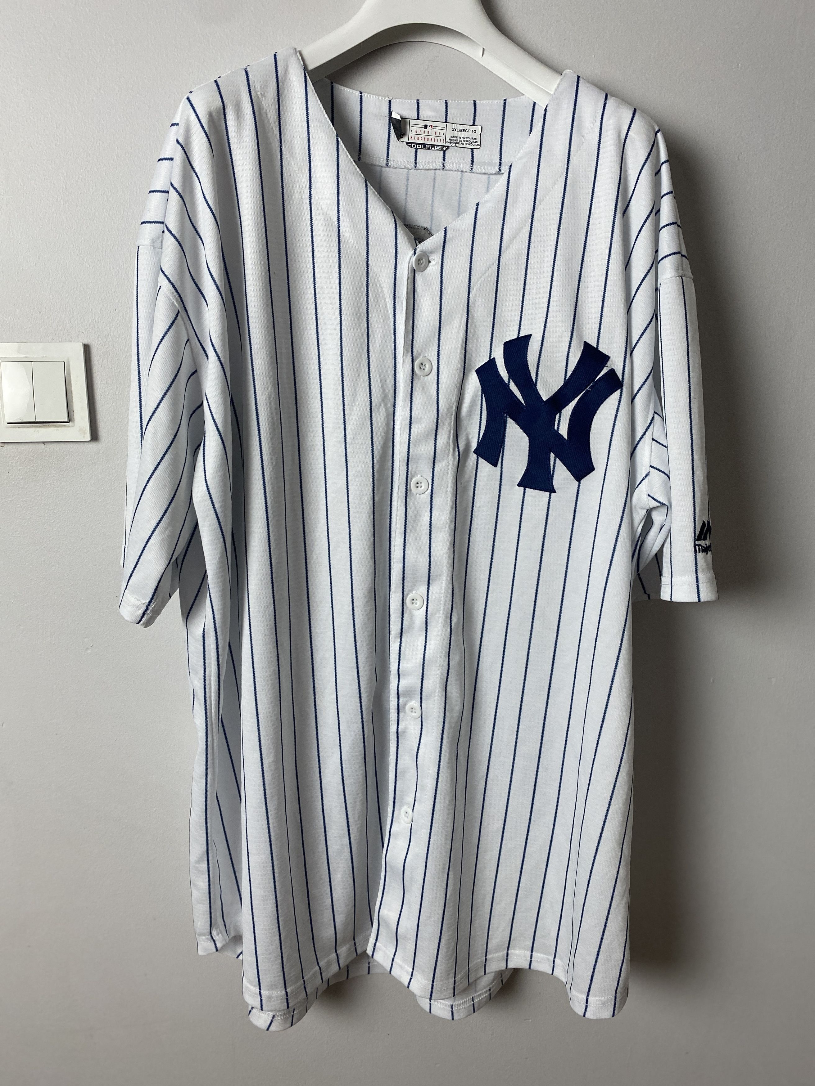Majestic Majestic New York Yankees Gary Sanchez #24 Button Front Size US XXL / EU 58 / 5 - 2 Thumbnail