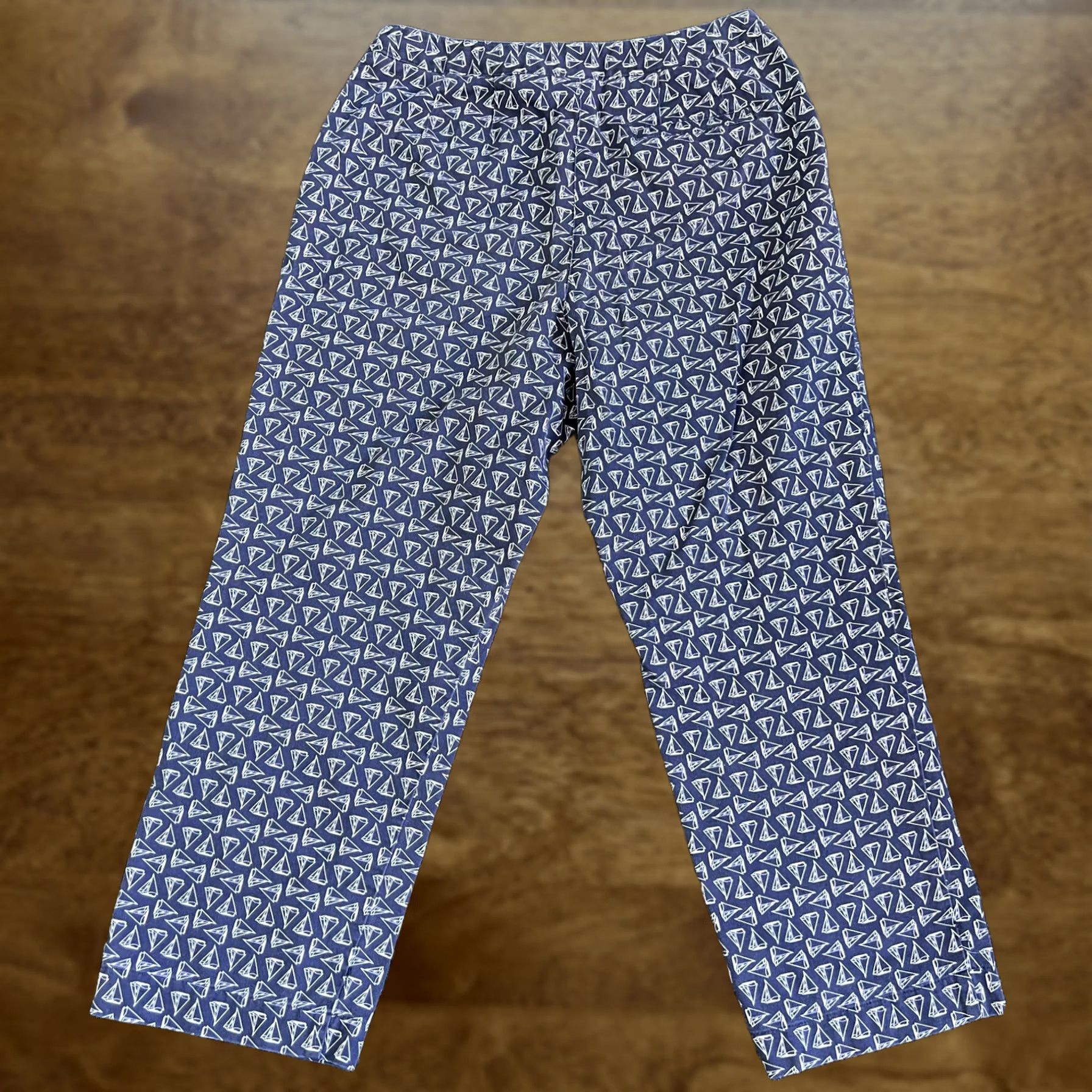 Liz Claiborne Liz Claiborne Womens 10P Blue Sailboat Print Chino Straight Leg Cotton Pants Size 32" / US 10 / IT 46 - 1 Thumbnail