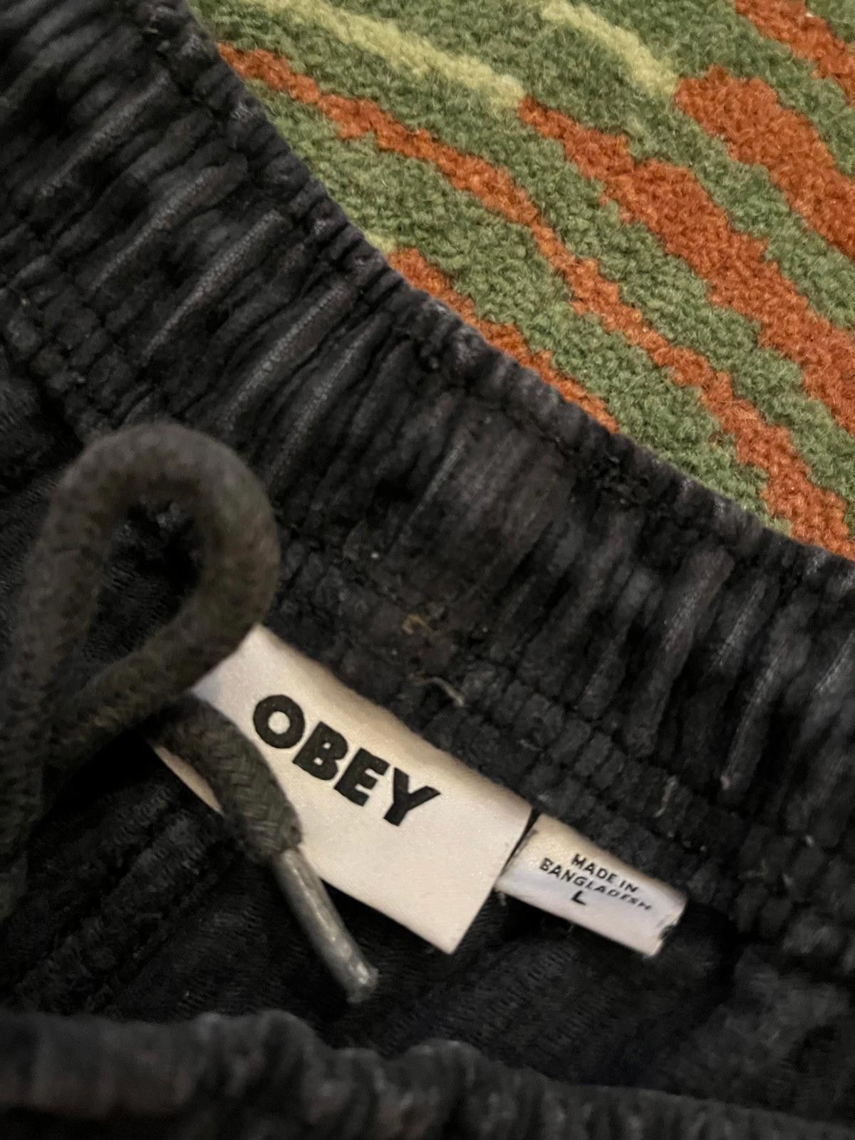 Obey OBEY Men's Corduroy Shorts Size US 34 / EU 50 - 2 Thumbnail