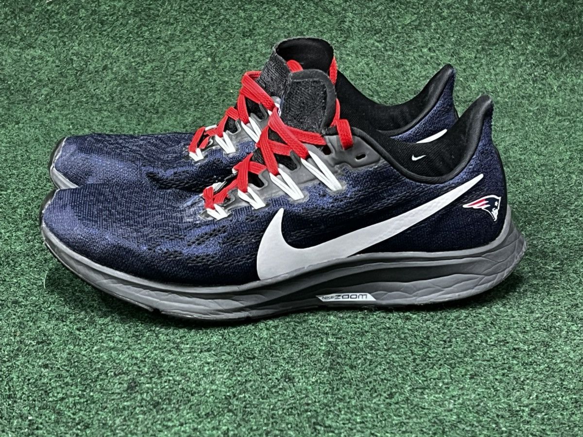 NFL 2019 Nike Air Zoom Pegasus 36 New England Patriots Size US 7 / EU 40 - 1 Thumbnail