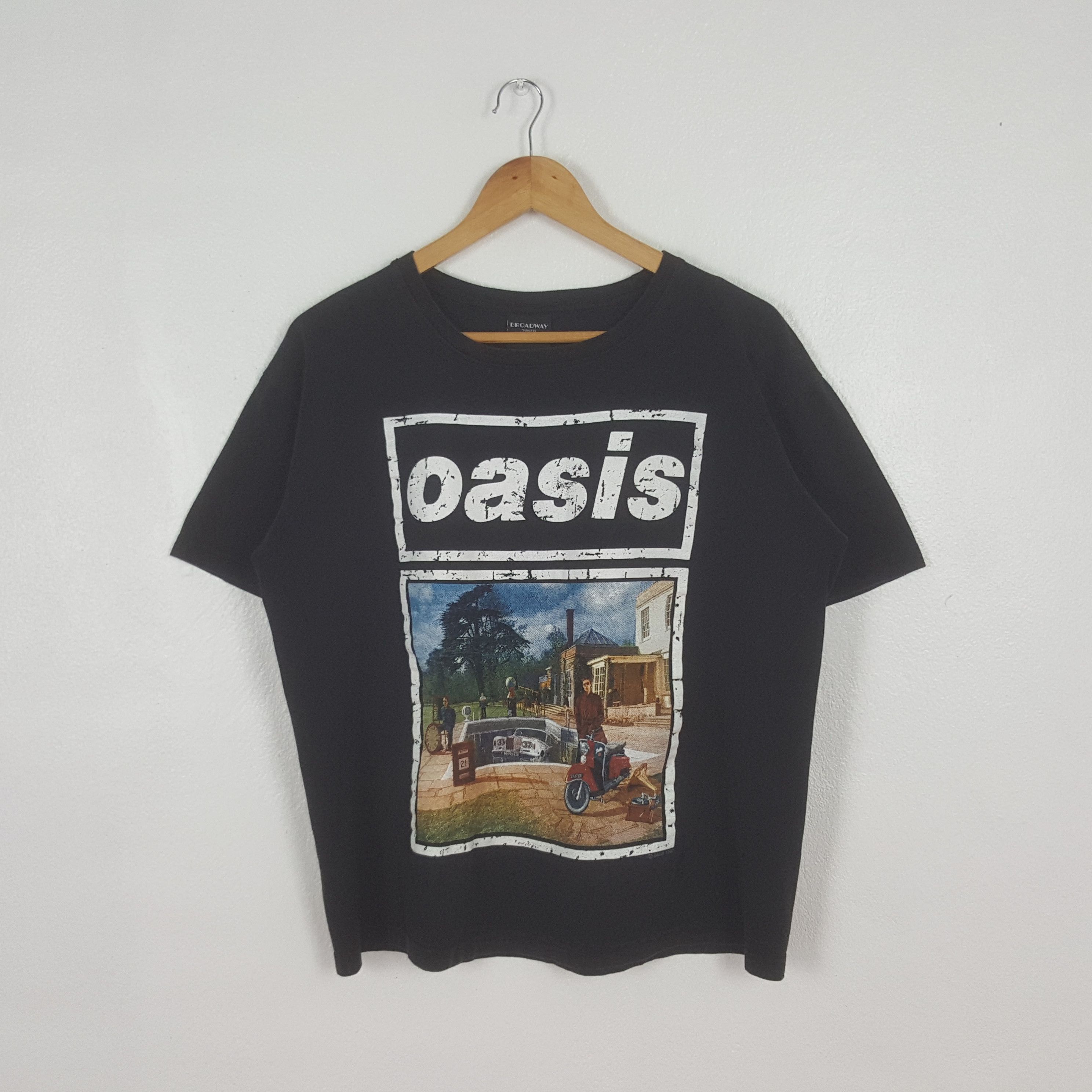 Band Tees Vintage Oasis British Rock Band Tshirt C319N9 Size US XL / EU 56 / 4 - 1 Thumbnail