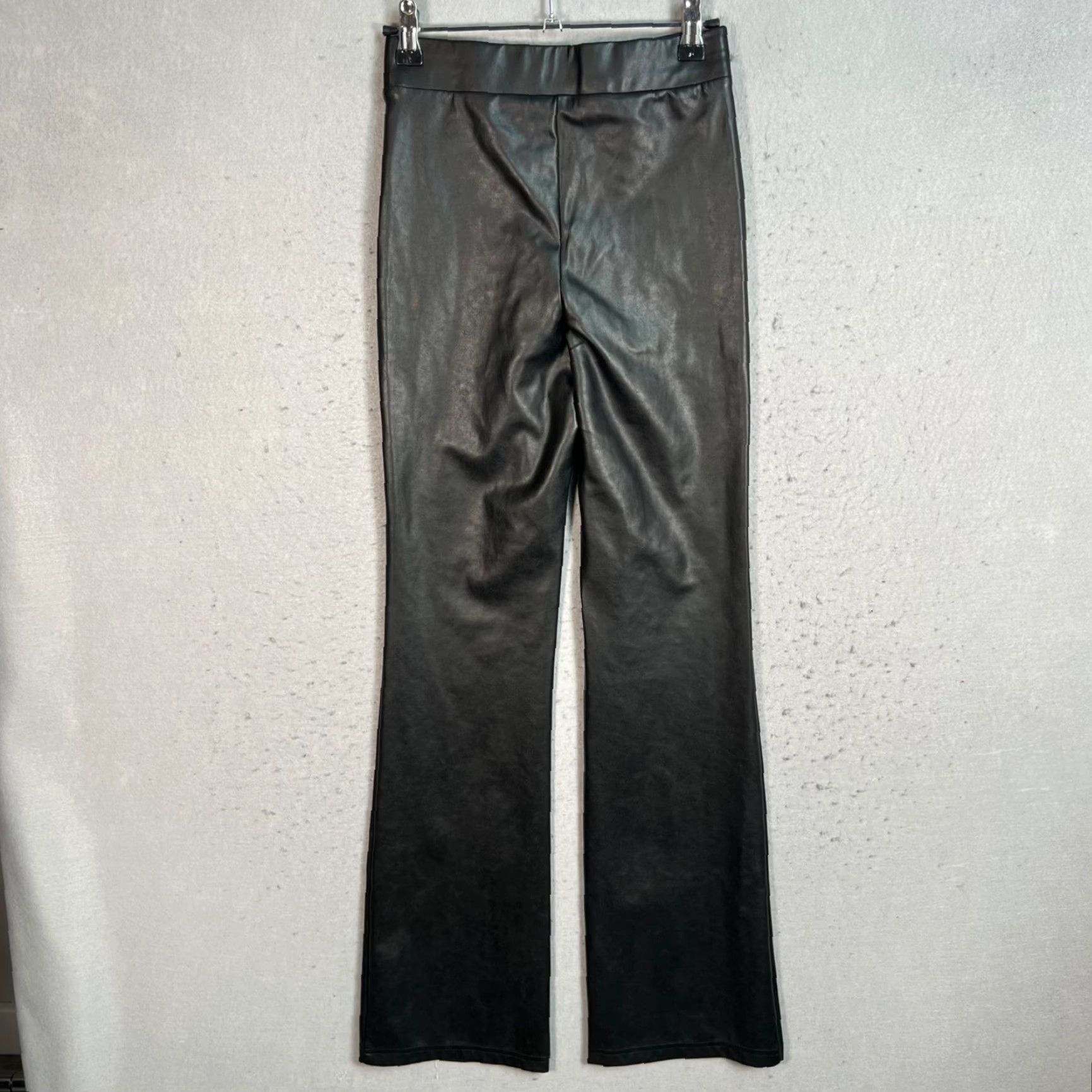 Vintage Ten By Babaton Womens Faux Leather Flare Leg Pants XS Black Pants Womens XS Black Flared Leather-look Pant Size 26" / US 2 / IT 38 - 2 Thumbnail