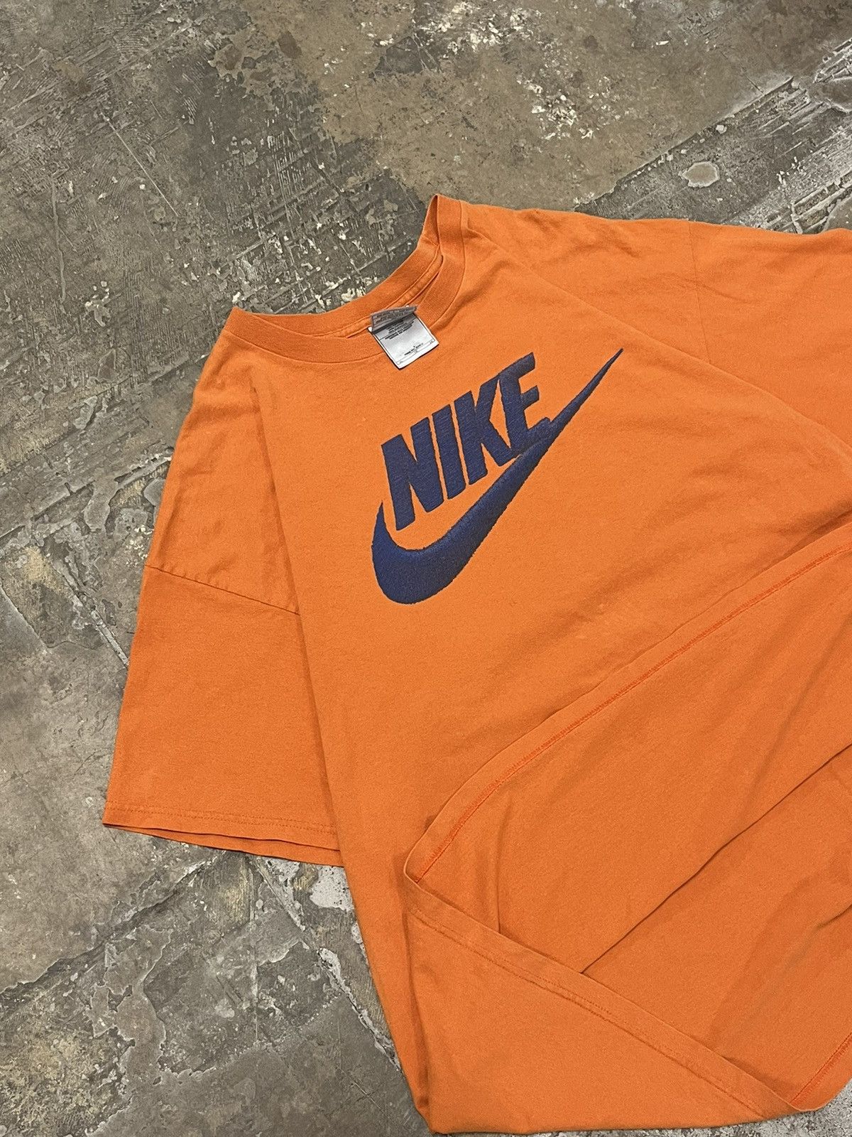 Nike × Vintage Nike vintage streetwear big swoosh tee shirt y2k hype Size US XL / EU 56 / 4 - 3 Thumbnail