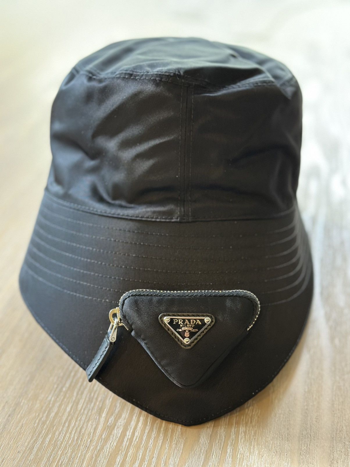 Prada Prada Bucket Hat w pocket Size ONE SIZE - 2 Thumbnail