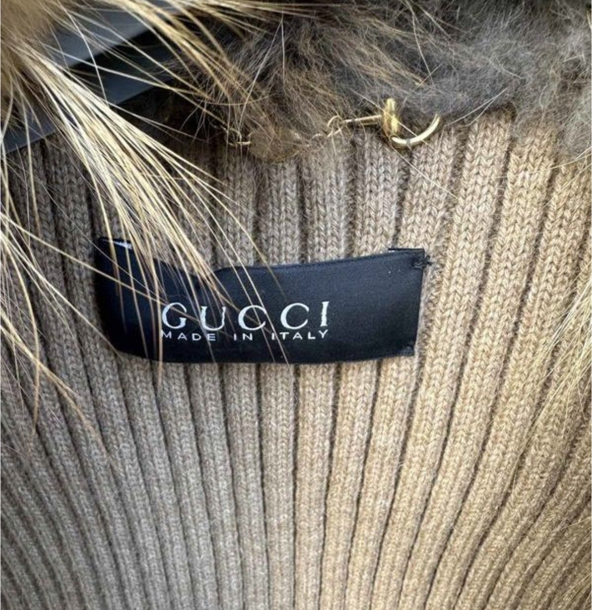 Gucci GUCCI by Frida Giannini FW2010 Fox Fur Knitted Vest Cardigan Size S / US 4 / IT 40 - 5 Thumbnail