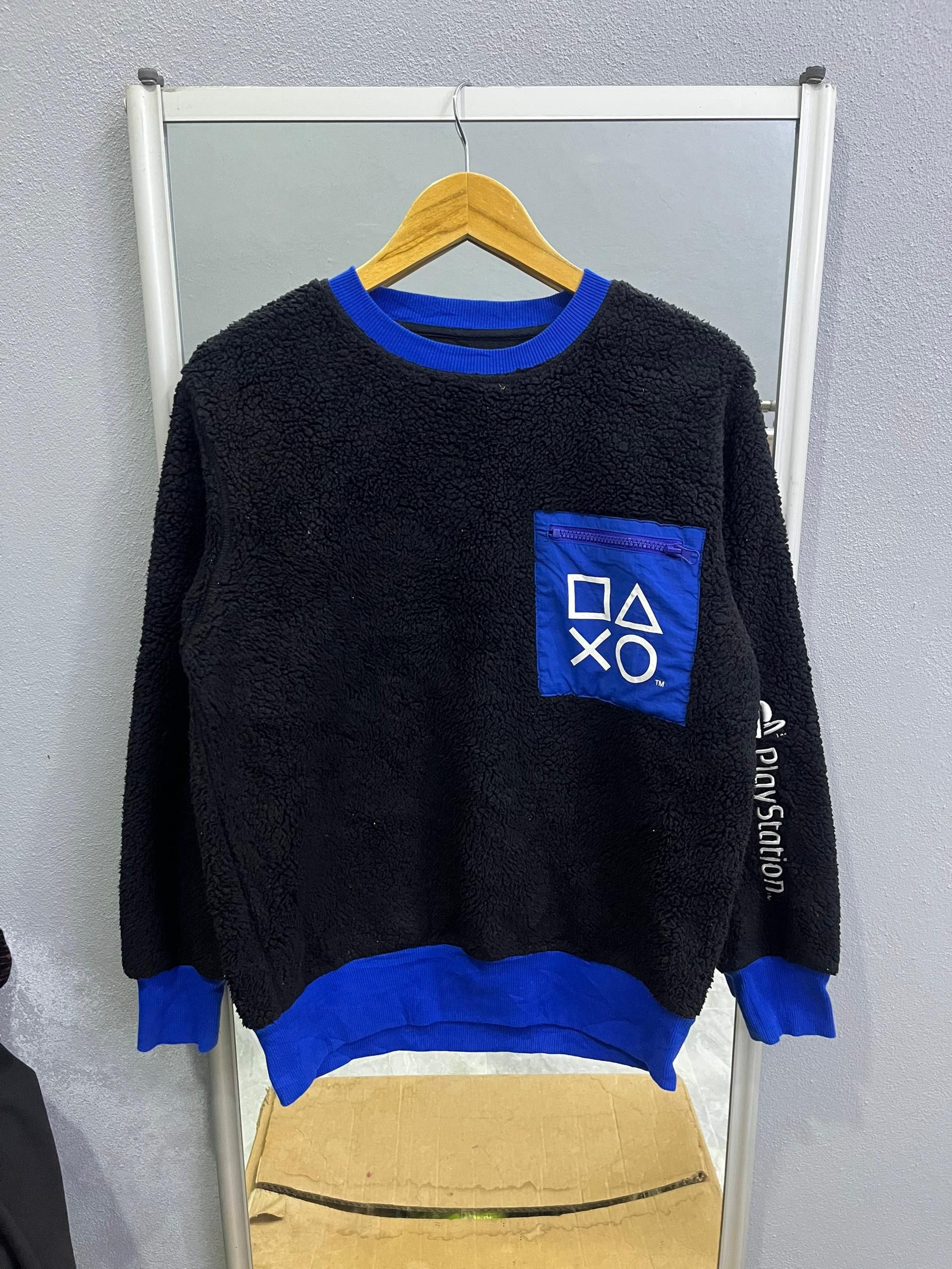 Playstation GU x PlayStation Fleece Sweatshirt Embroidered Logo Size US M / EU 48-50 / 2 - 1 Thumbnail