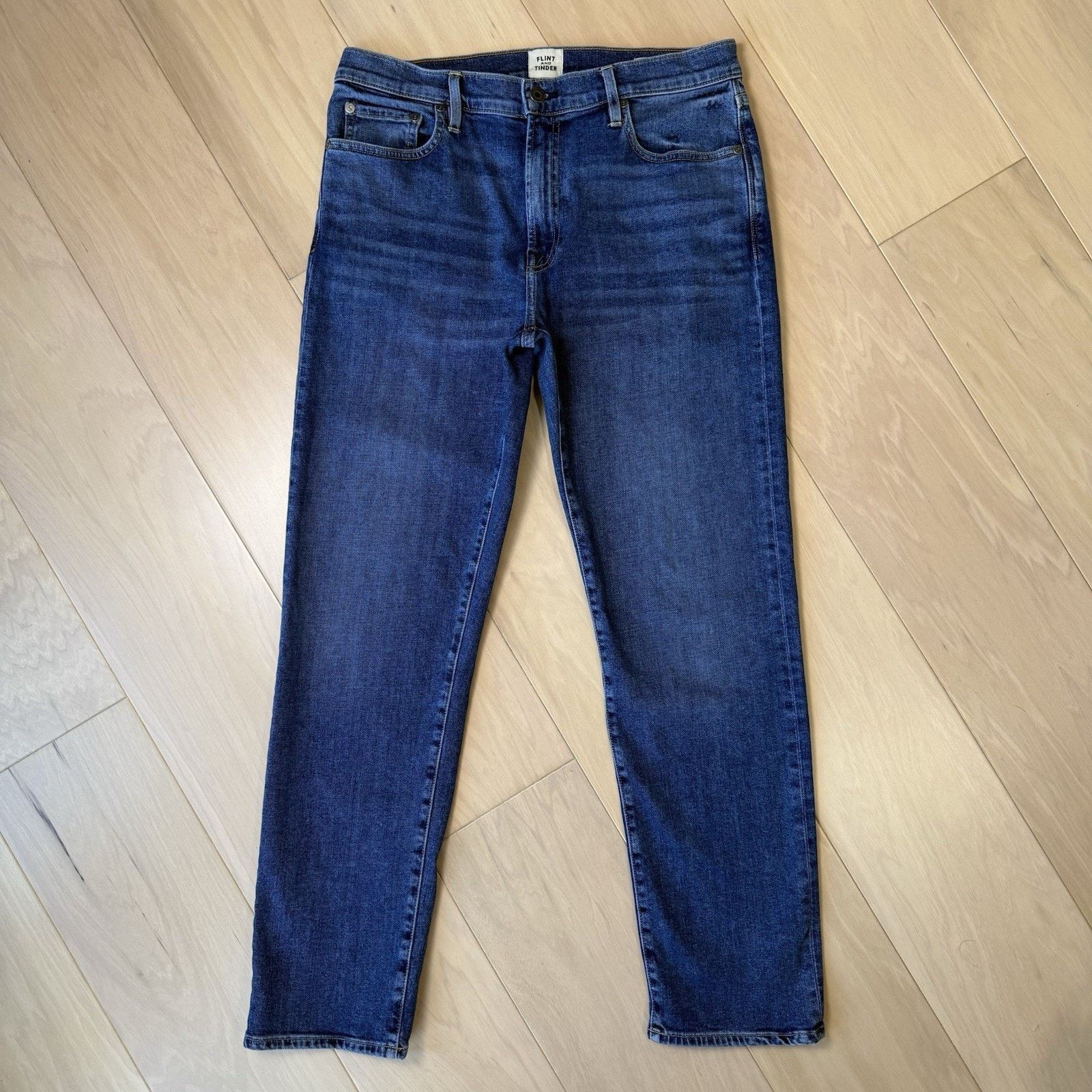 Flint And Tinder Flint and Tinder Straight Jeans 32 Medium Wash Made in USA Size US 32 / EU 48 - 2 Thumbnail