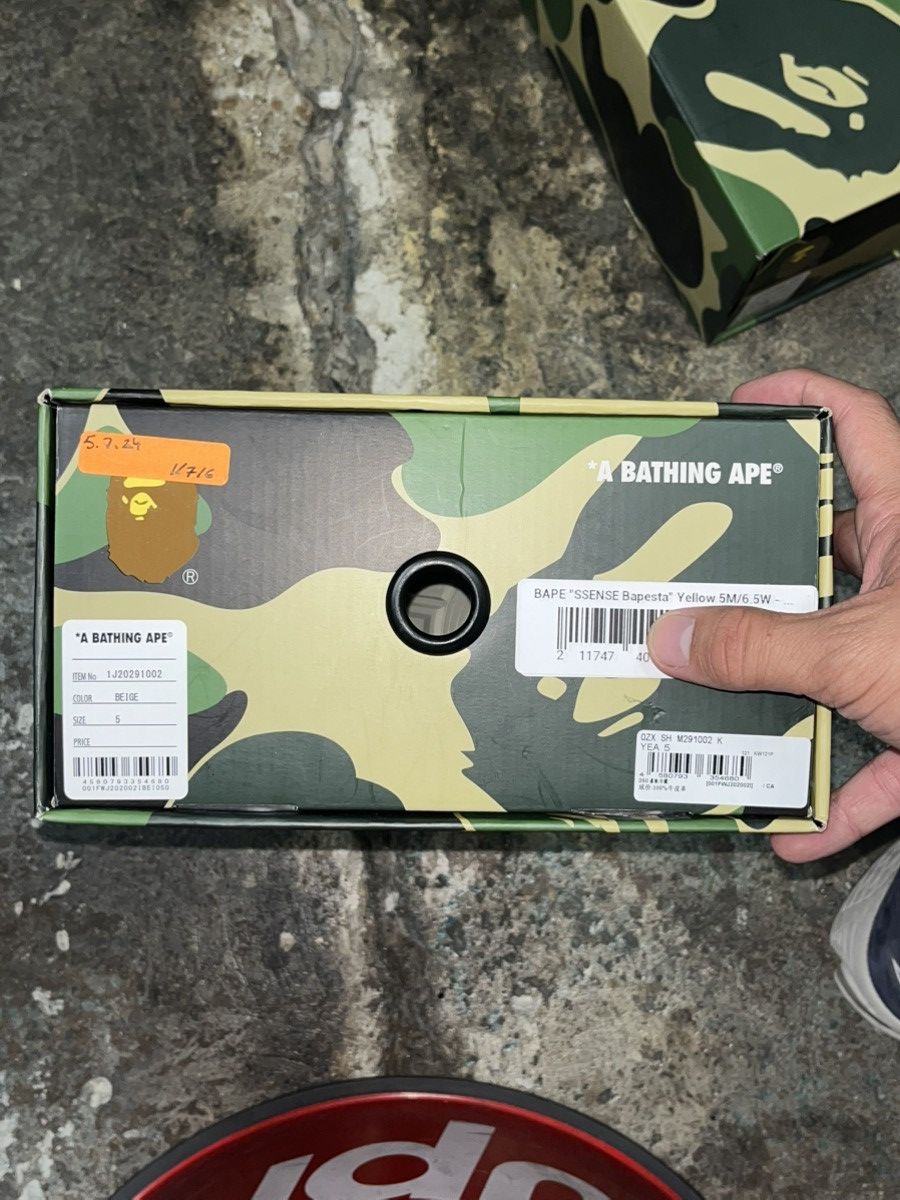 Bape × SSENSE Yellow Patent Bape Sta Size 5 Bapesta Size US 5 / EU 37 - 7 Thumbnail