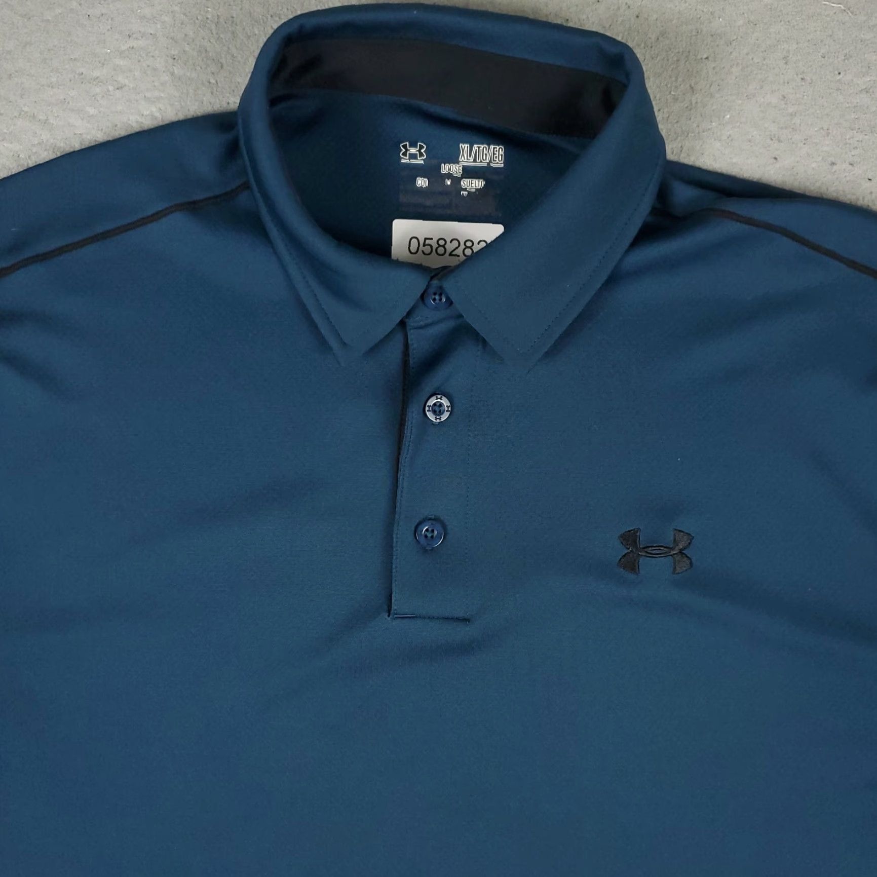 Under Armour Under Armour Shirt Polo Mens Size XL Blue Golf Casual Short Sleeve Size US XL / EU 56 / 4 - 2 Thumbnail