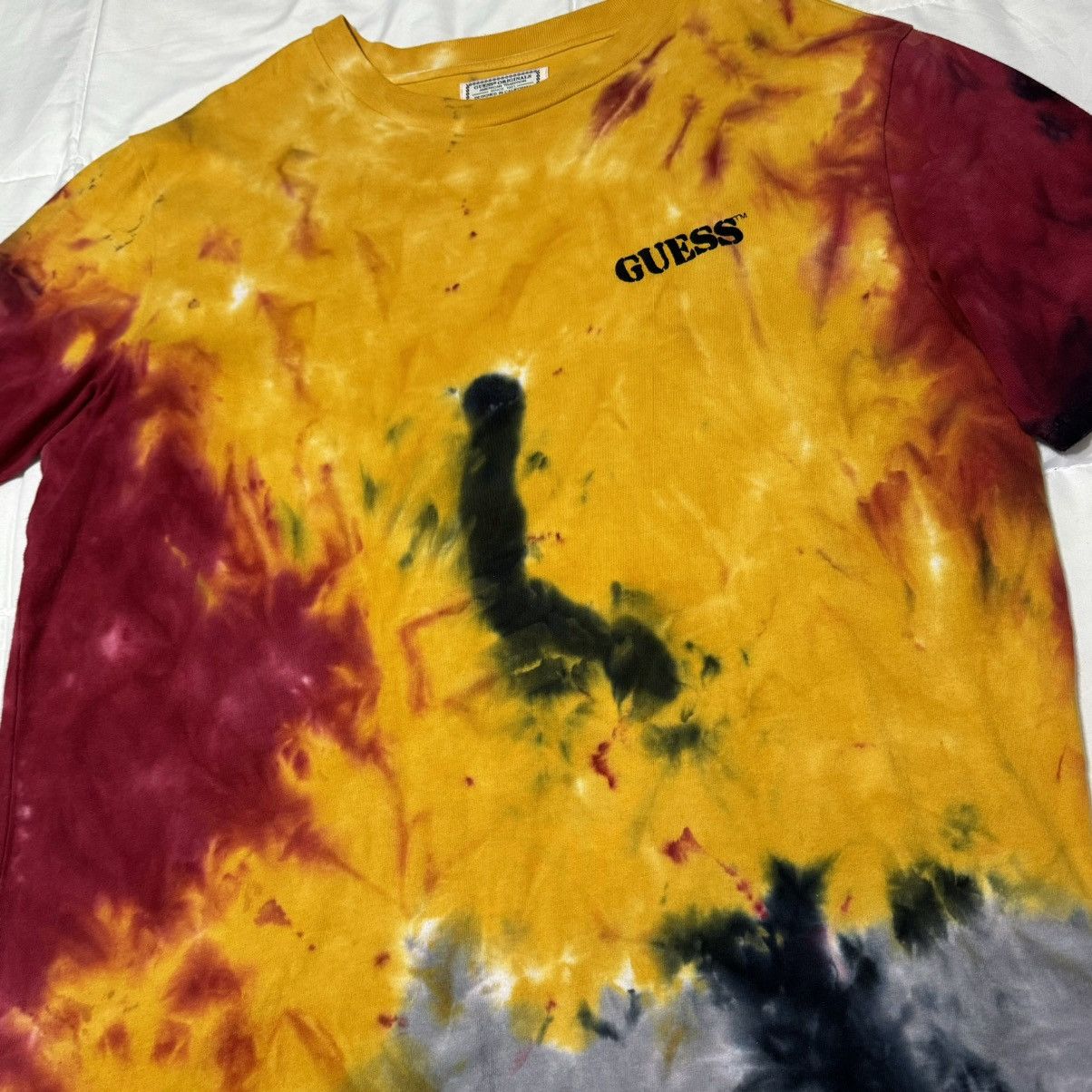Guess Guess Yellow Tie-Dye Tee Shirt Size US M / EU 48-50 / 2 - 3 Thumbnail