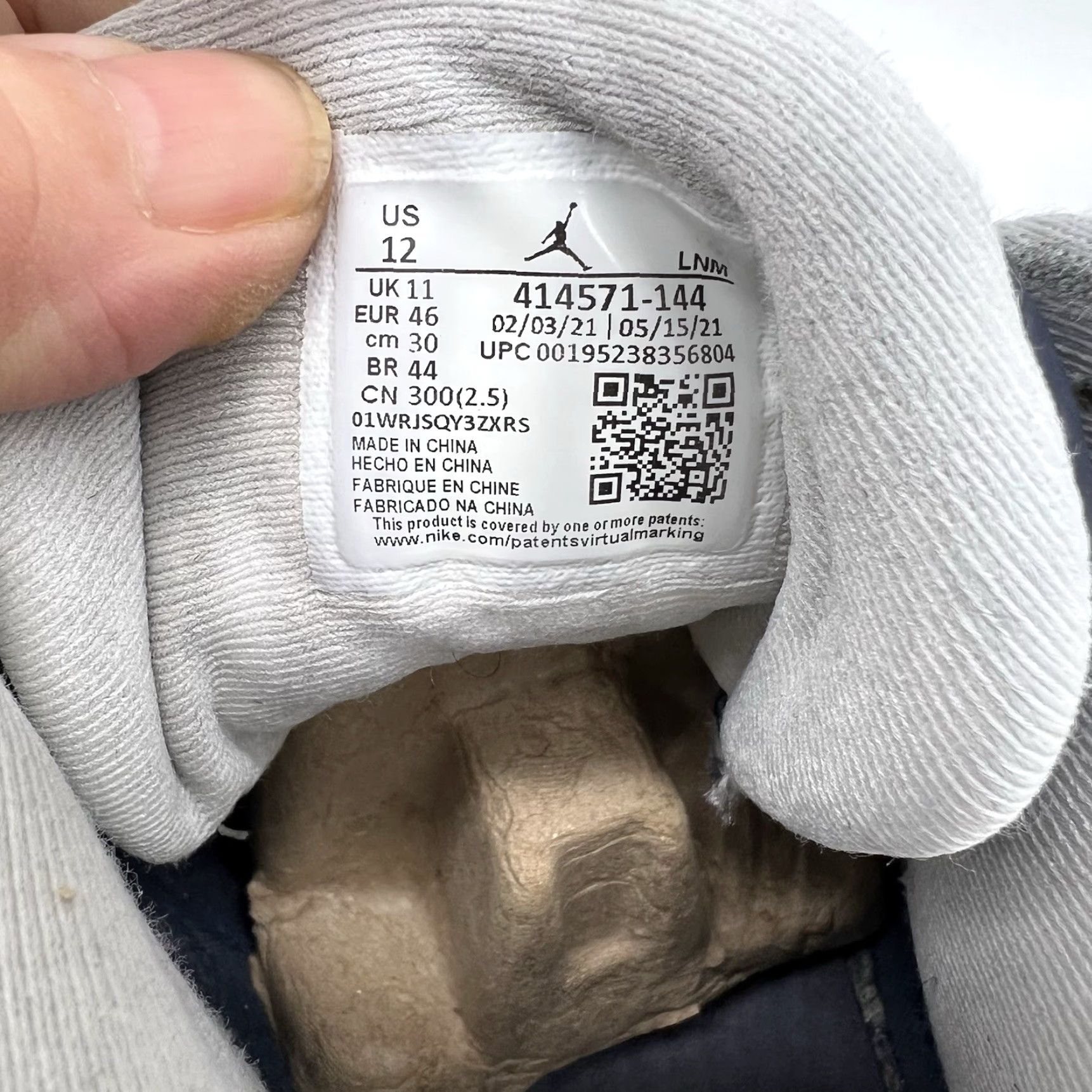Jordan Brand Air Jordan 13 Retro Obsidian 2021 White Navy Blue Men’s 12 Shoe 414571-144 Size ONE SIZE - 7 Thumbnail