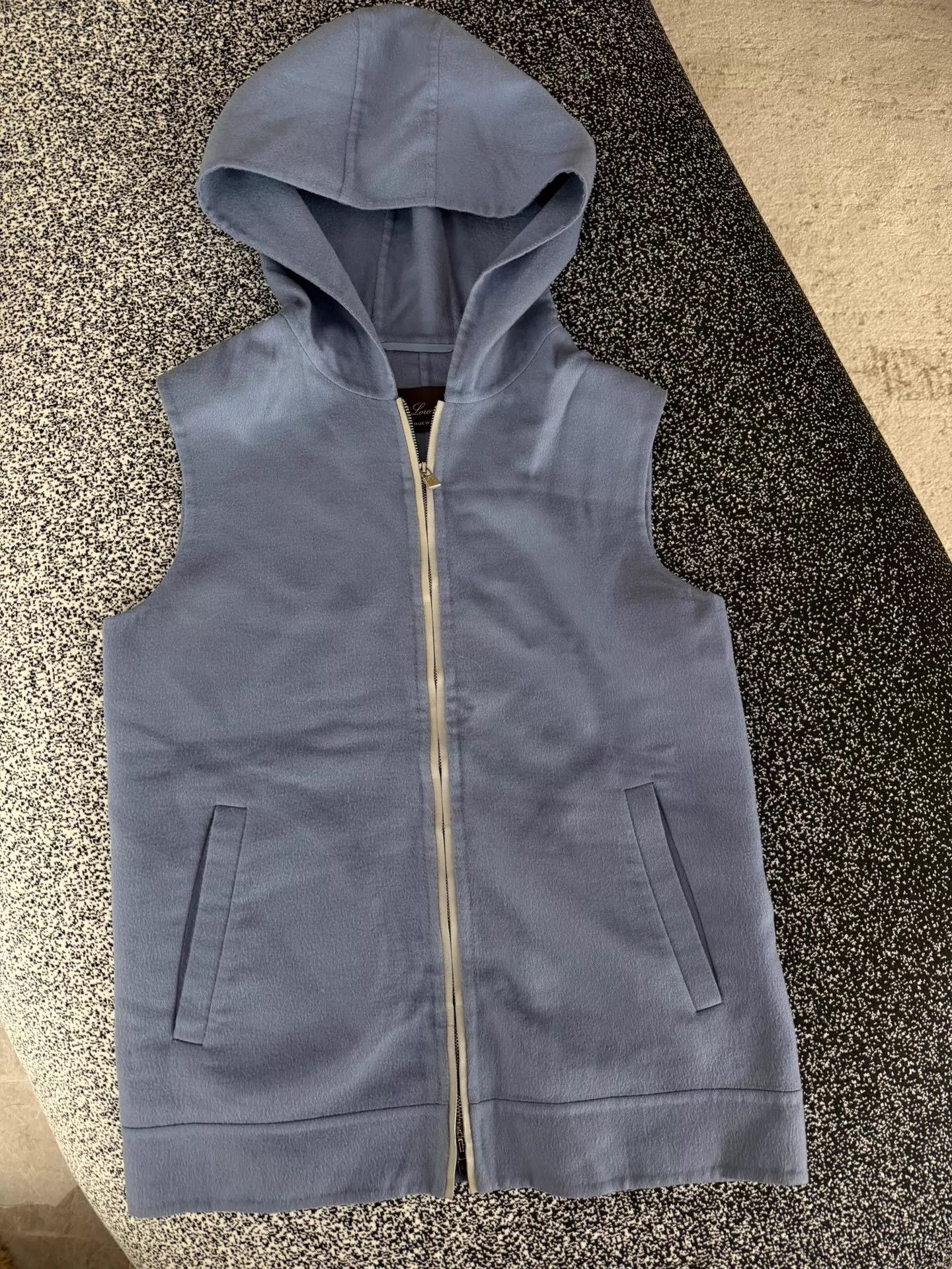Loro Piana Loro Piana Womens Gilet 38 Near New Size XS / US 0-2 / IT 36-38 - 1 Thumbnail