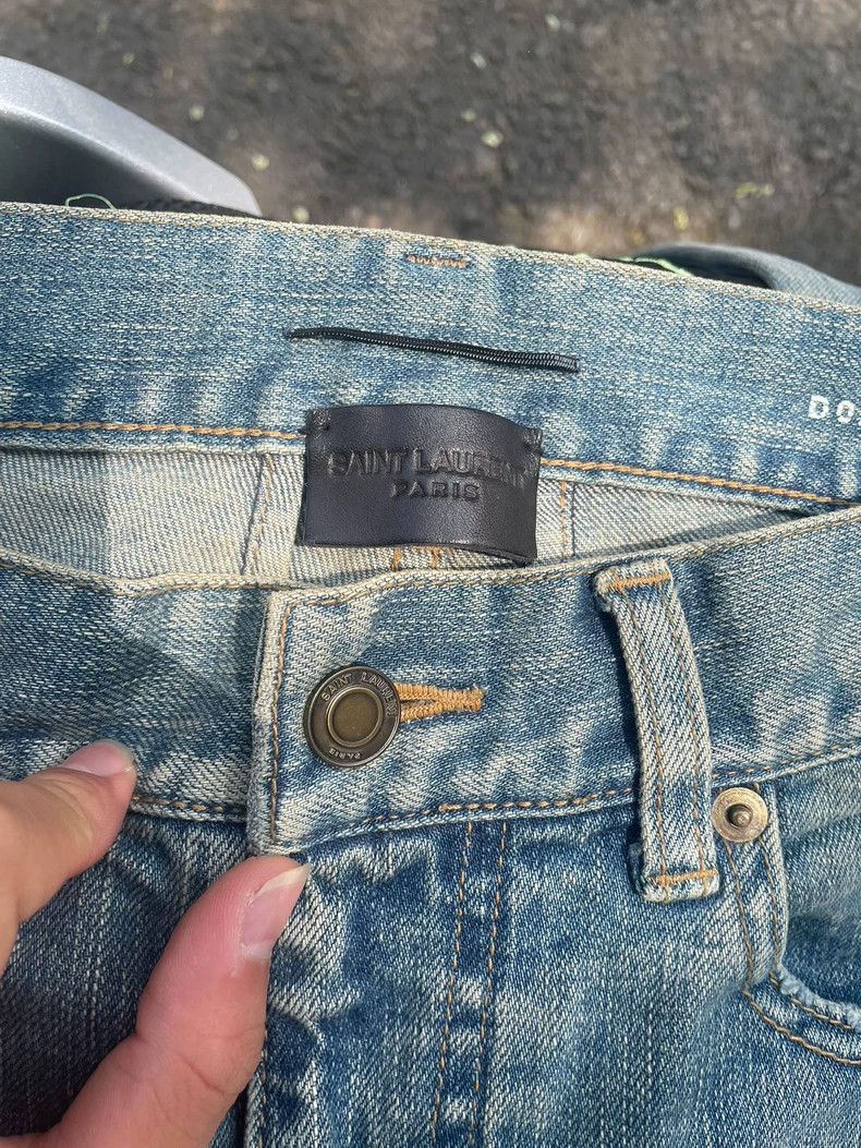 Saint Laurent Paris Saint Laurent Paris Black chain washed blue jeans Size US 29 - 2 Thumbnail