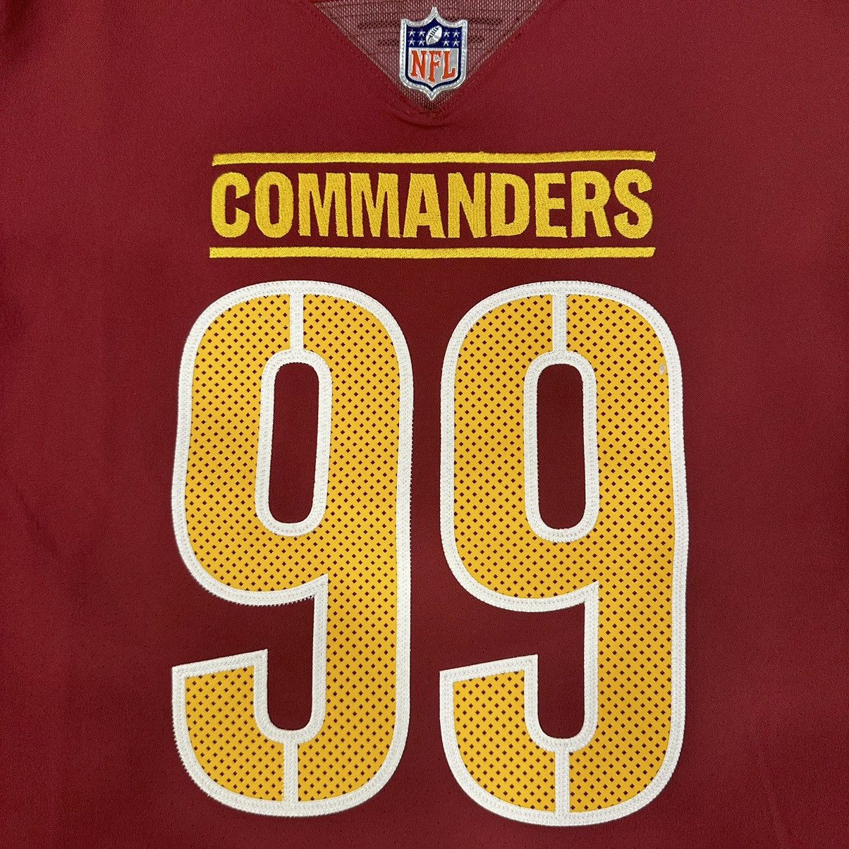 NFL × Nike Washington Commanders Nike Vapor Untouchable Elite Jersey Size US L / EU 52-54 / 3 - 2 Thumbnail