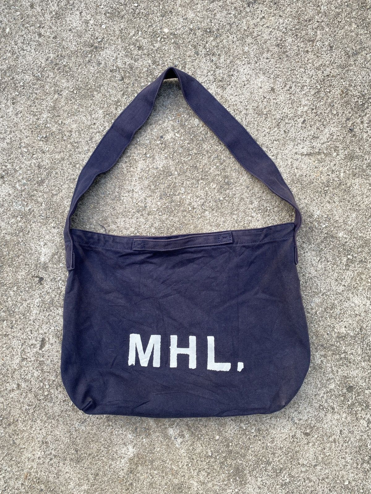 Margaret Howell × Vintage 2000s - (MHL) Margaret Howell Duckcanvas Shoulder Bag Size ONE SIZE - 1 Thumbnail