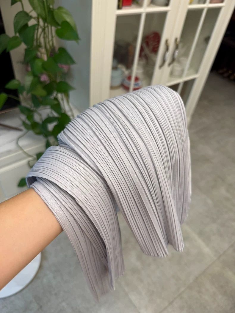 Issey Miyake Issey Miyake size:3 A light grey pleated cardigan Size XS / US 0-2 / IT 36-38 - 6 Thumbnail